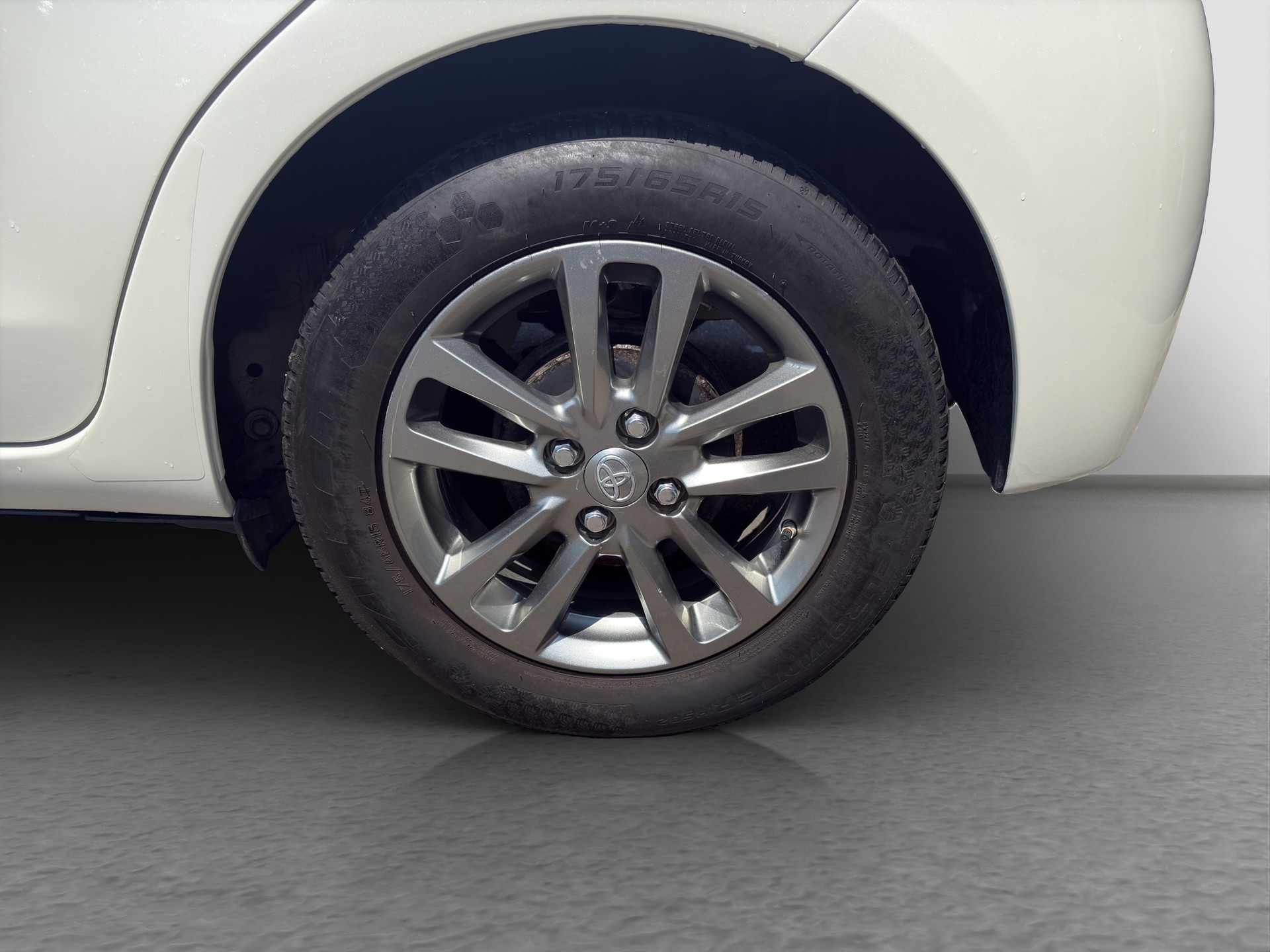 TOYOTA Yaris 1.33 Luna Multidrive-showroom-element-2