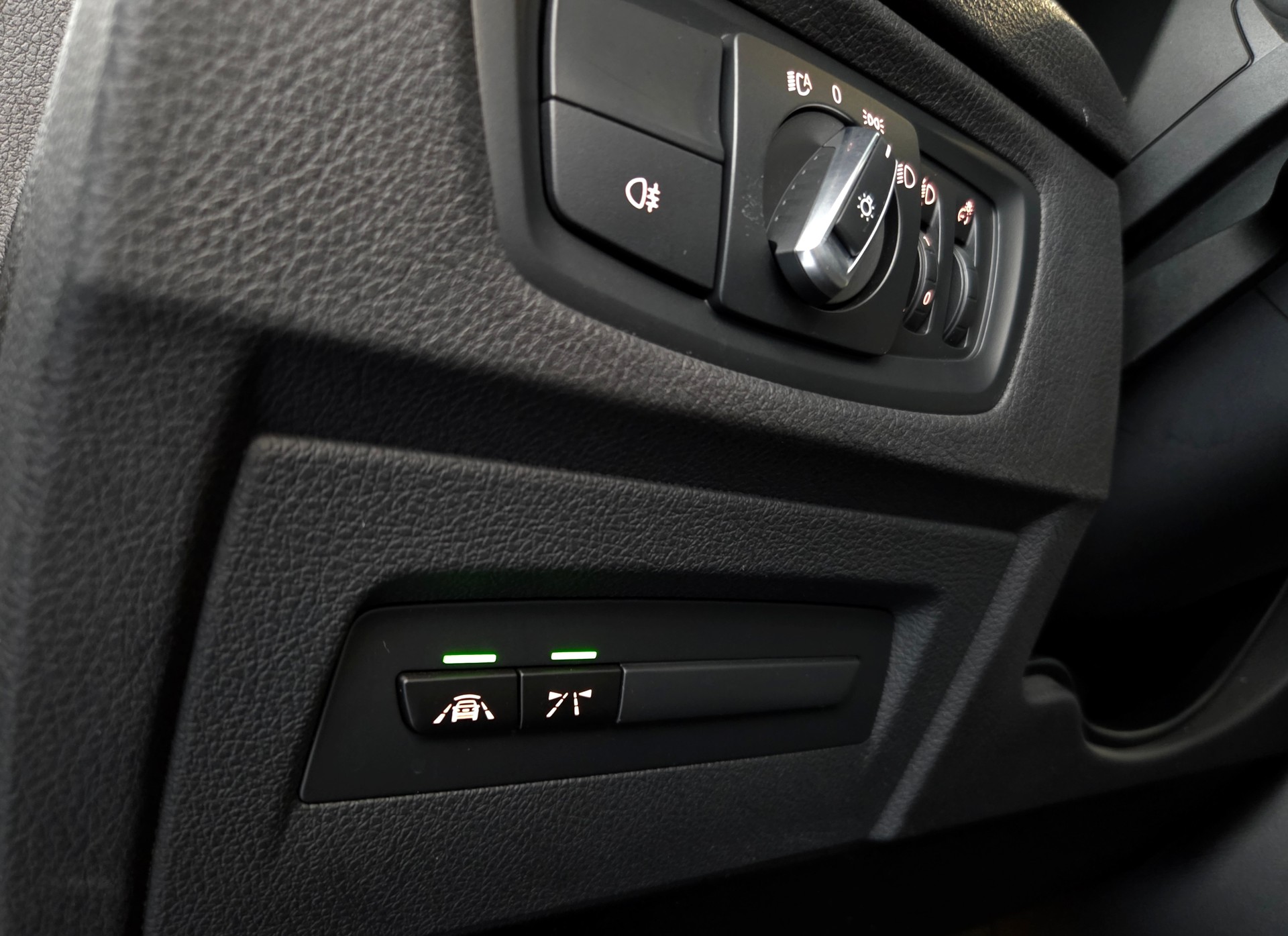 BMW M140i xDrive-image-12