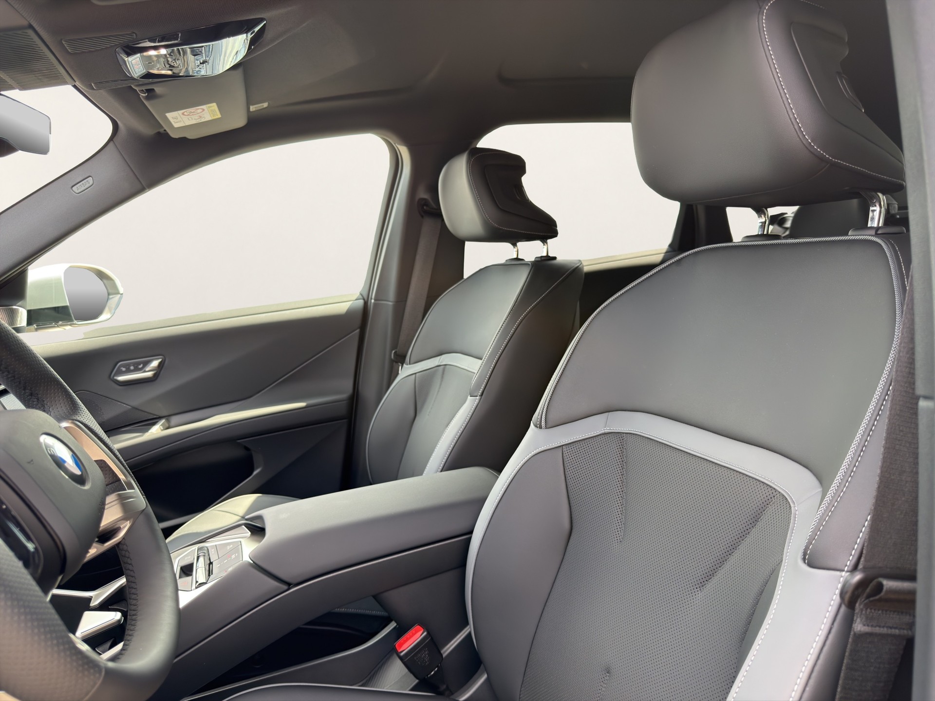 BMW iX3 50 xDrive M Sport-image-18