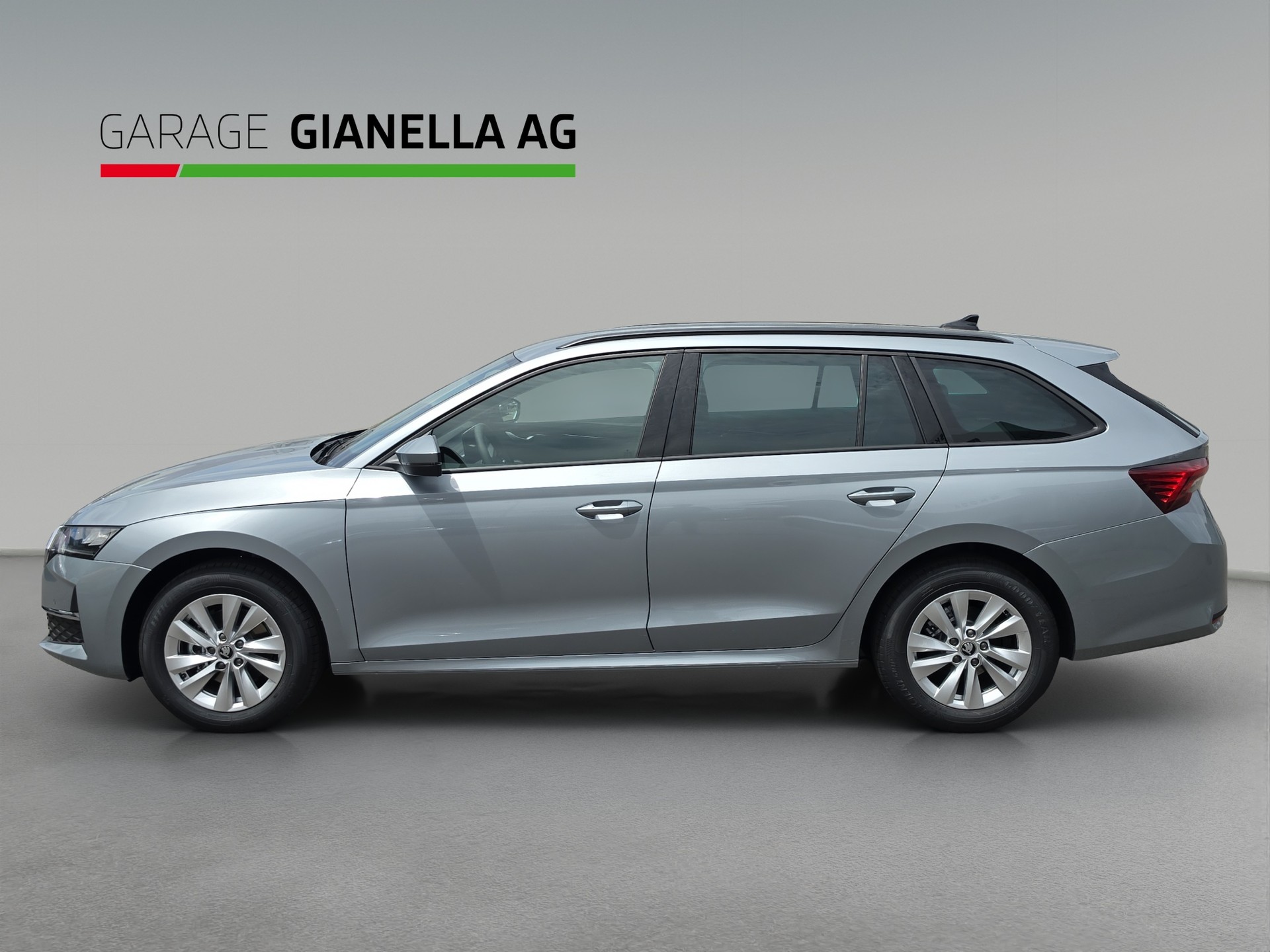 SKODA Octavia Combi 2.0 TDI DSG Selection-showroom-element-1