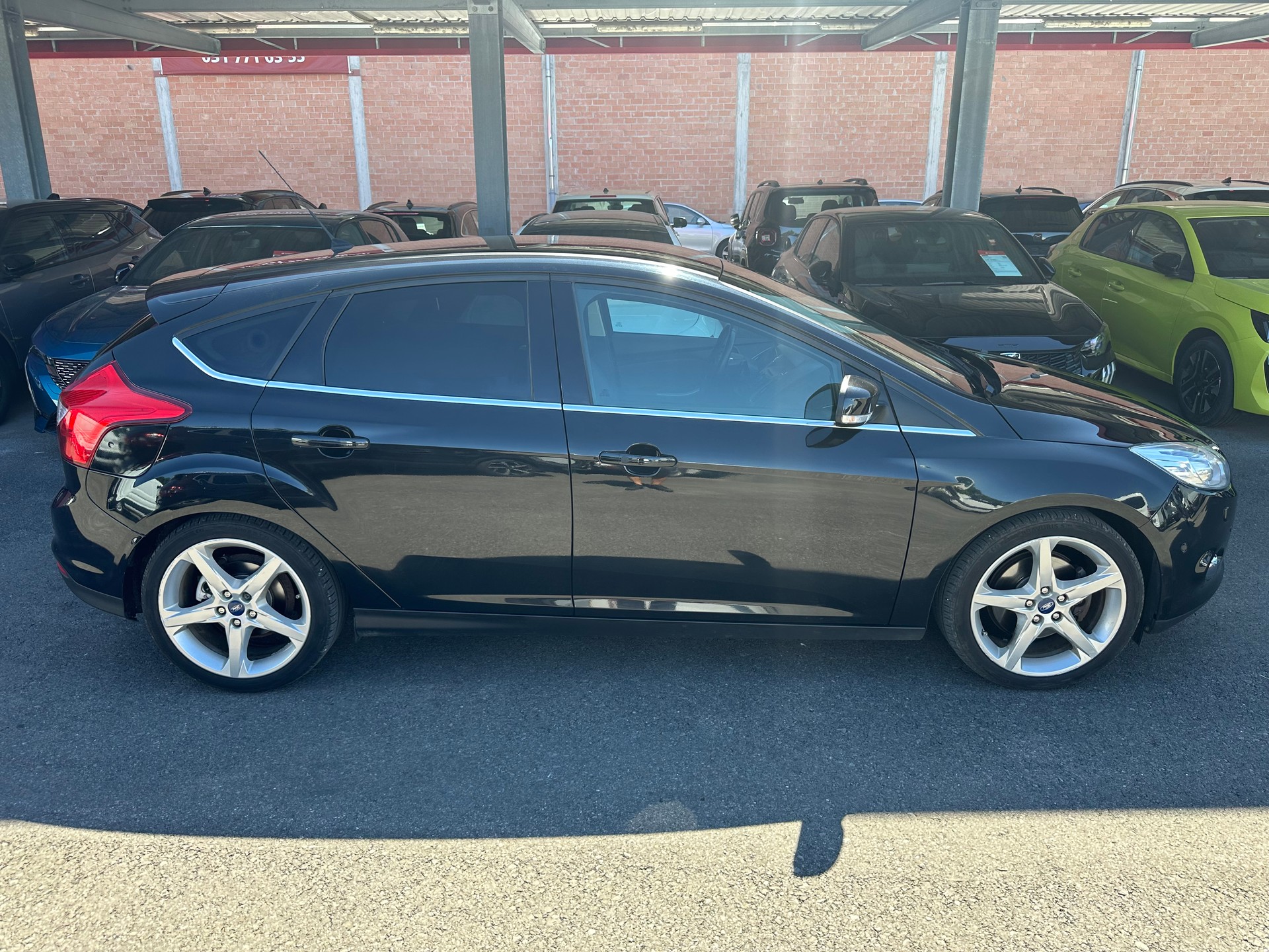 FORD Focus 1.6 SCTi Titanium-image-1