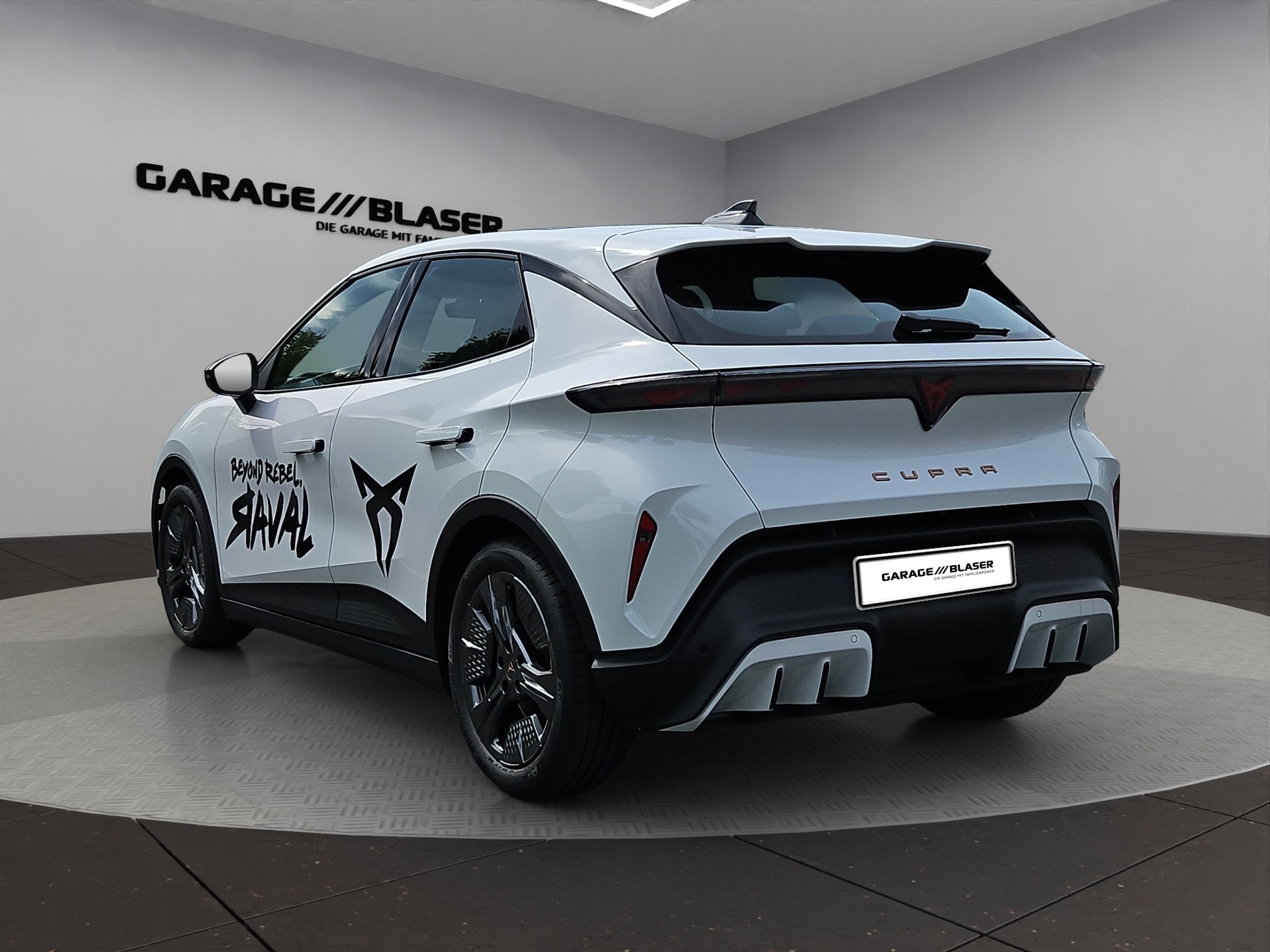 CUPRA Raval 52 kWh Dynamic Launch Edition-showroom-element-2