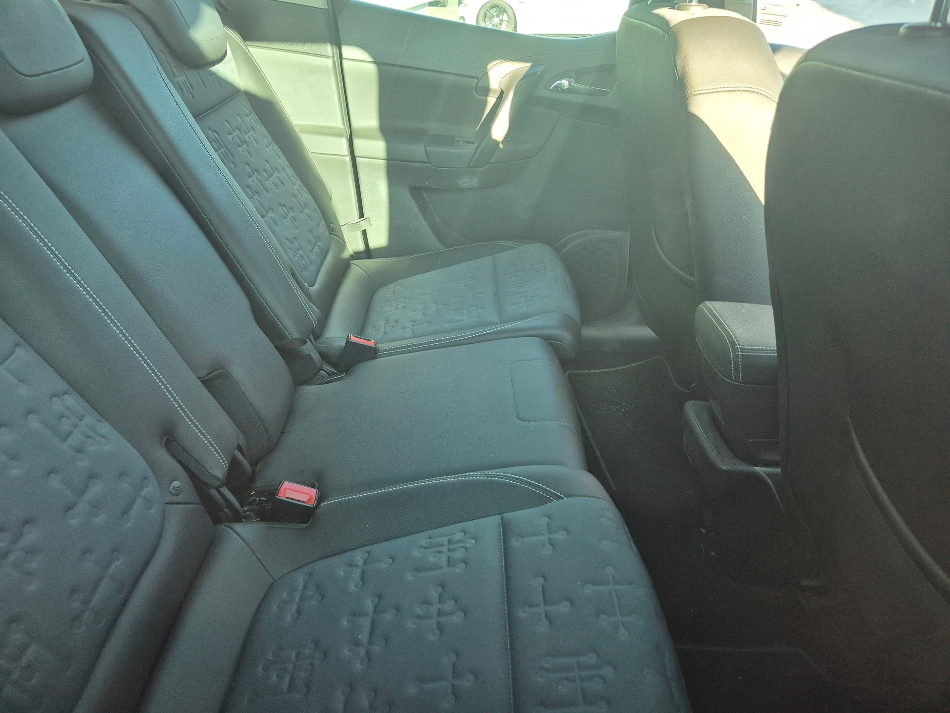 OPEL Meriva 1.4 Turbo Active Edition-image-7