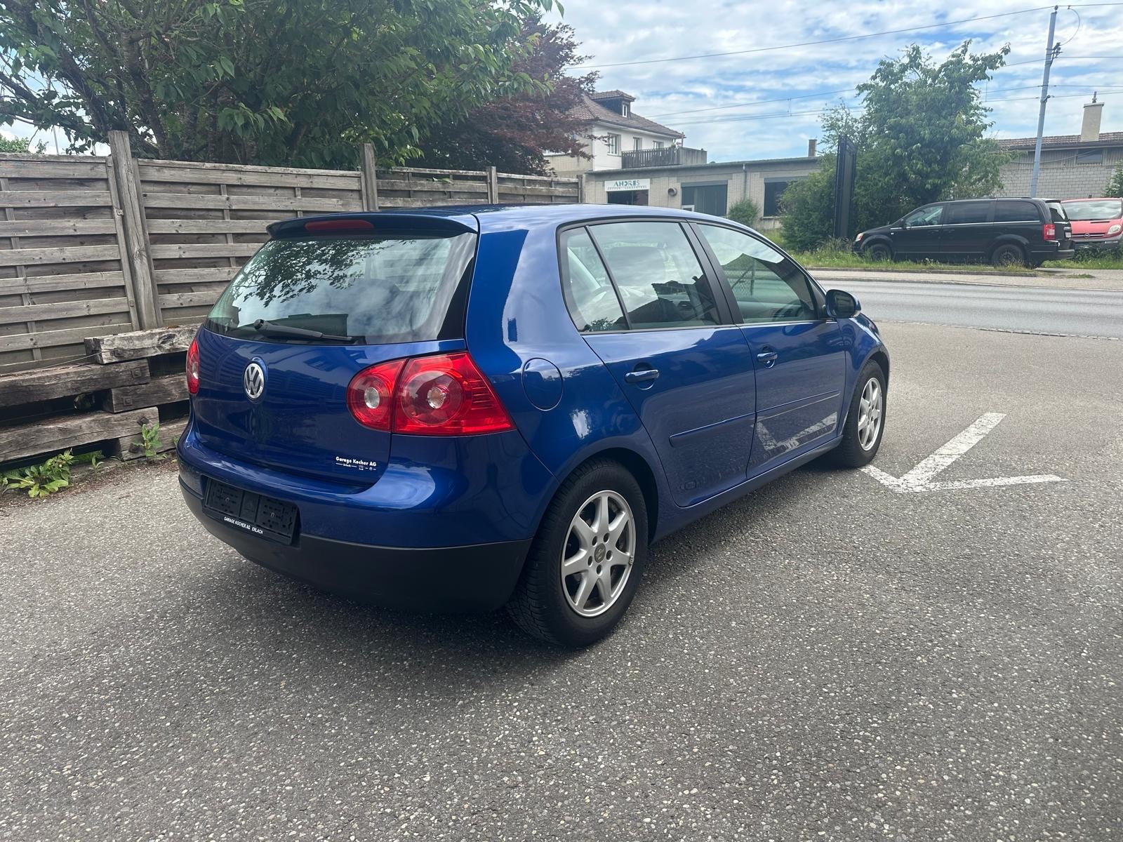 VW Golf 1.6 FSI Comfortline-showroom-element-2