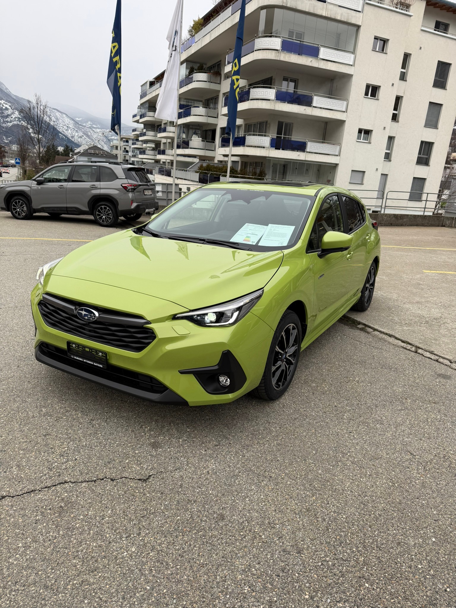 SUBARU Impreza 2.0i e-Boxer Luxury