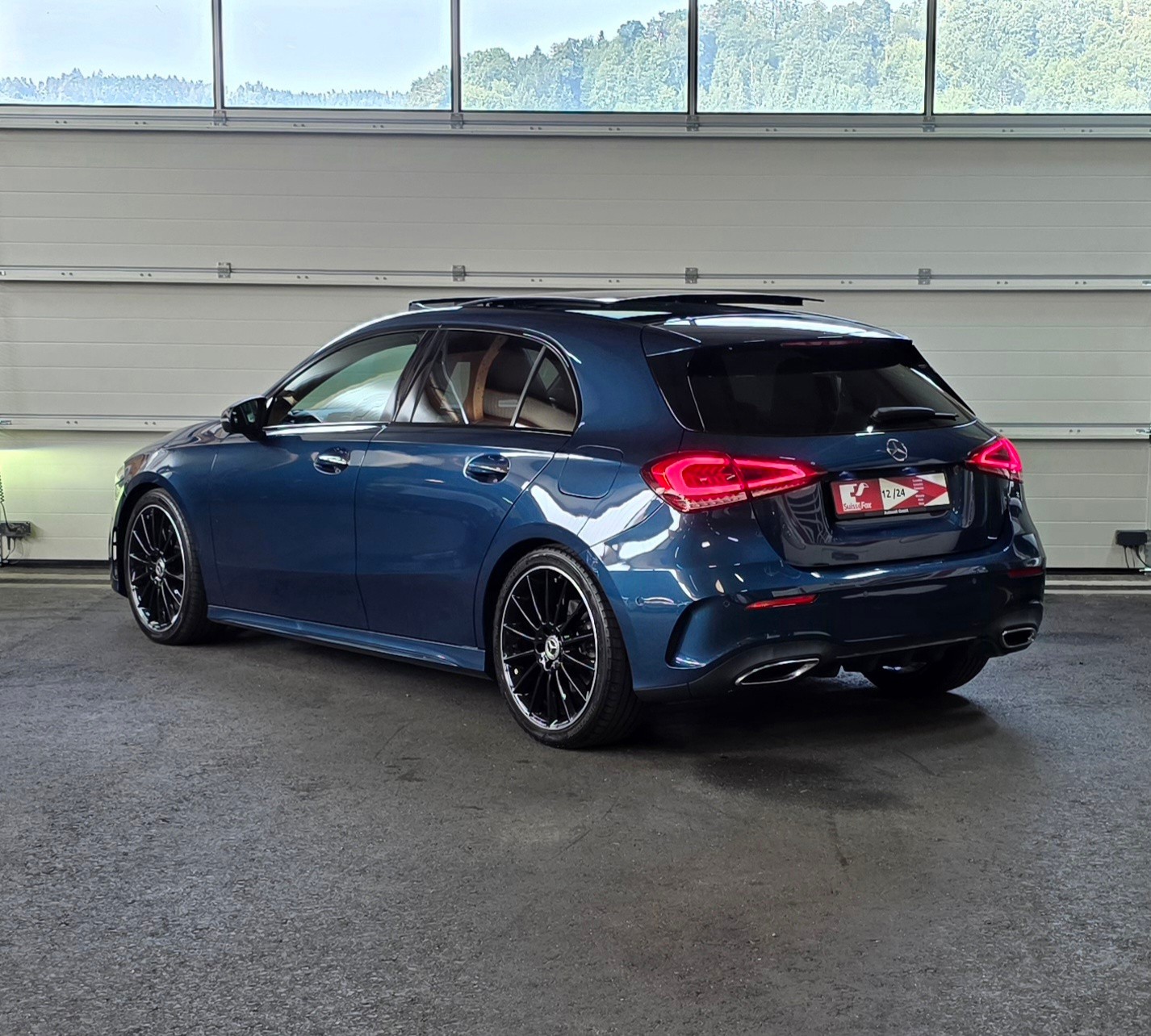 MERCEDES-BENZ A 250 4Matic AMG Line 4Matic 7G-DCT *PANORAMADACH*CH FAHRZEUG*360°Kamera*Ambiente*-showroom-element-2
