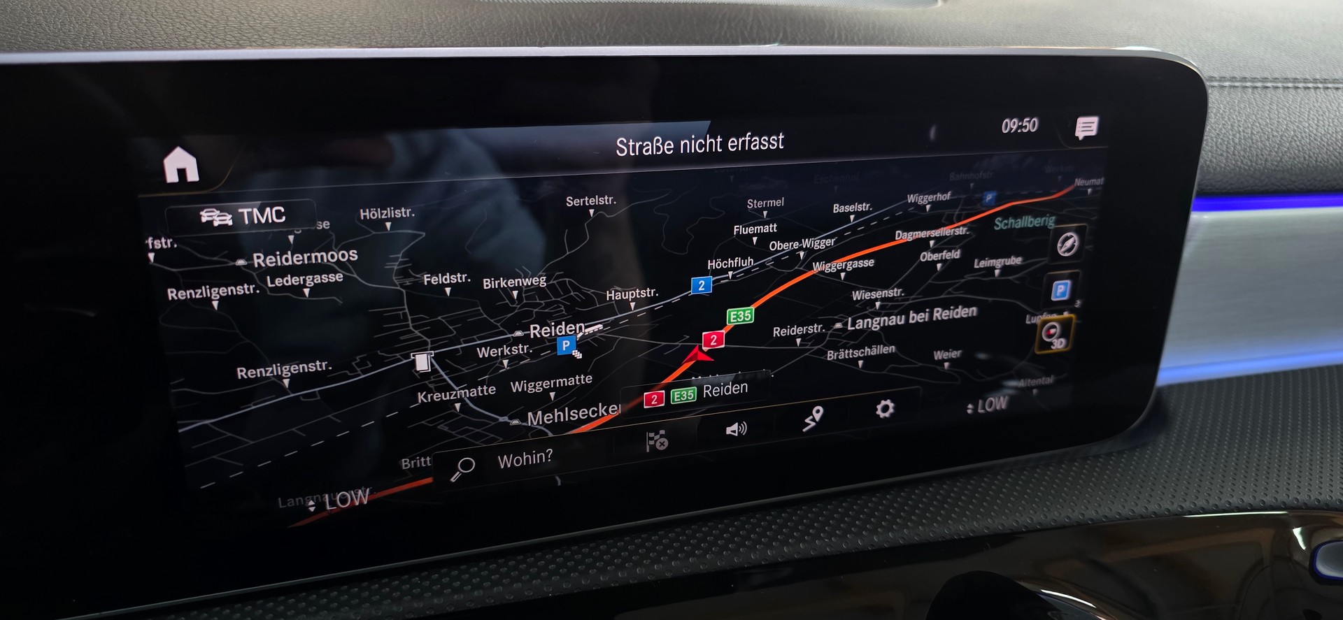 MERCEDES-BENZ A 250 4Matic AMG Line 4Matic 7G-DCT *PANORAMADACH*CH FAHRZEUG*360°Kamera*Ambiente*-image-19
