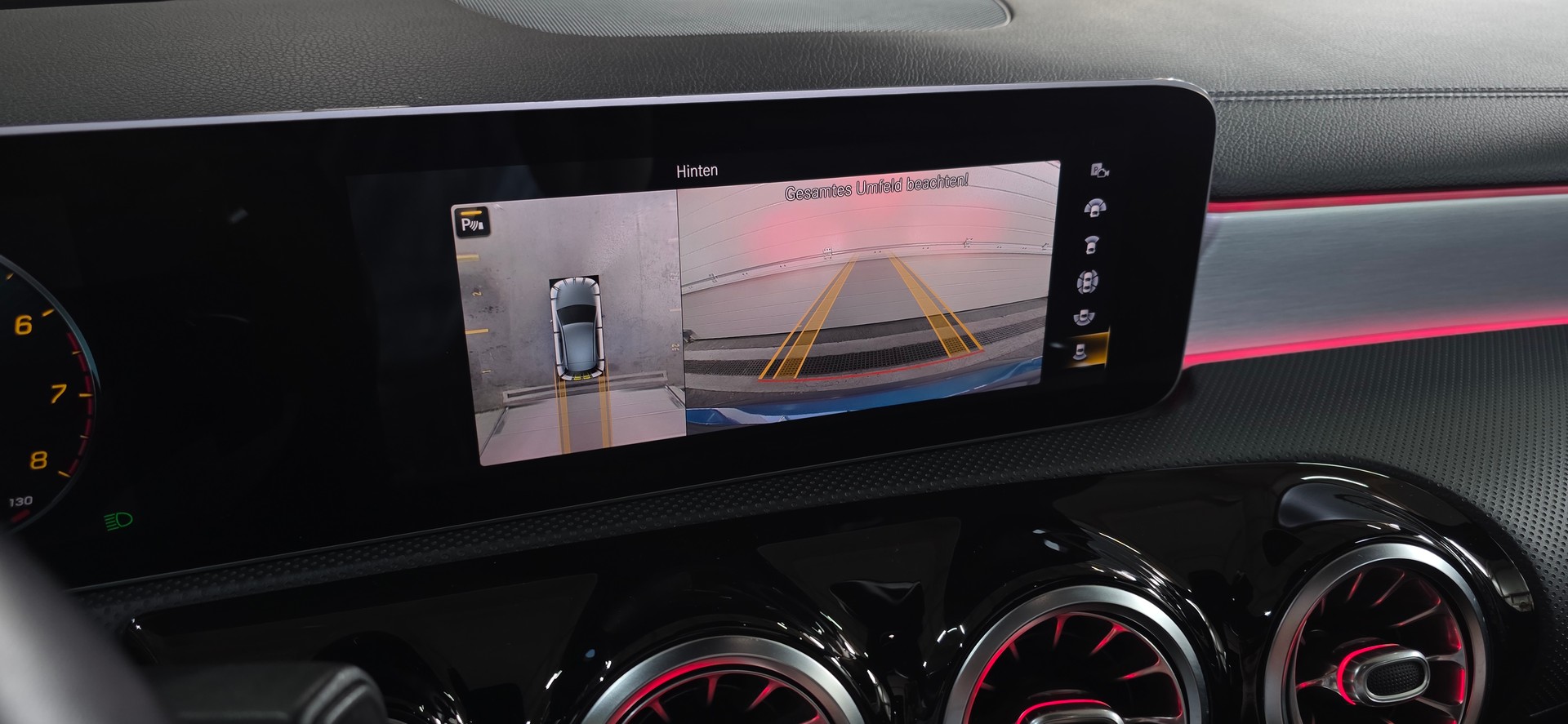 MERCEDES-BENZ A 250 4Matic AMG Line 4Matic 7G-DCT *PANORAMADACH*CH FAHRZEUG*360°Kamera*Ambiente*-image-24