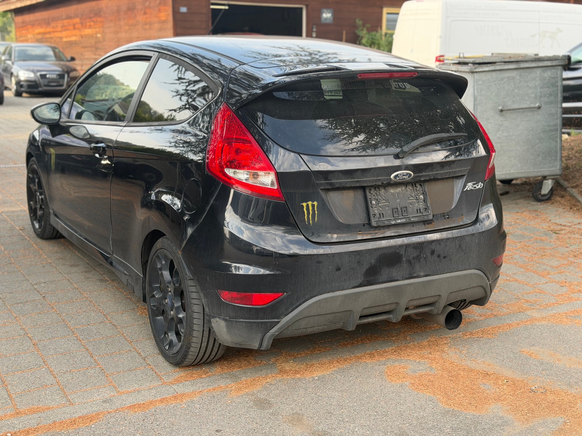 FORD Fiesta 1.6 16V Magnet-showroom-element-2