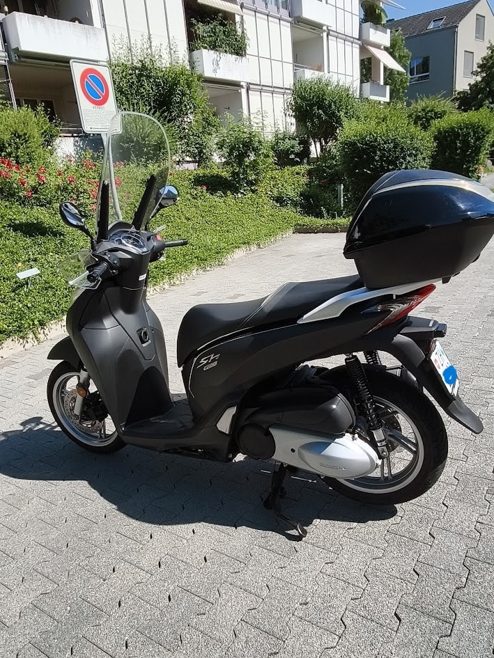 HONDA SH 300 i ABS-image-4