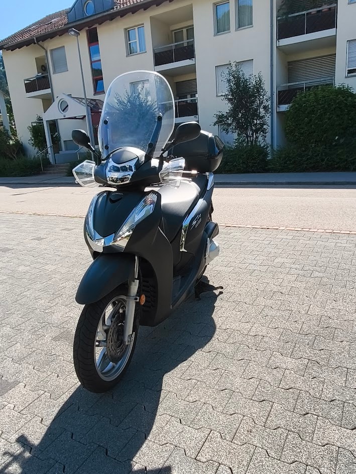 HONDA SH 300 i ABS-image-6