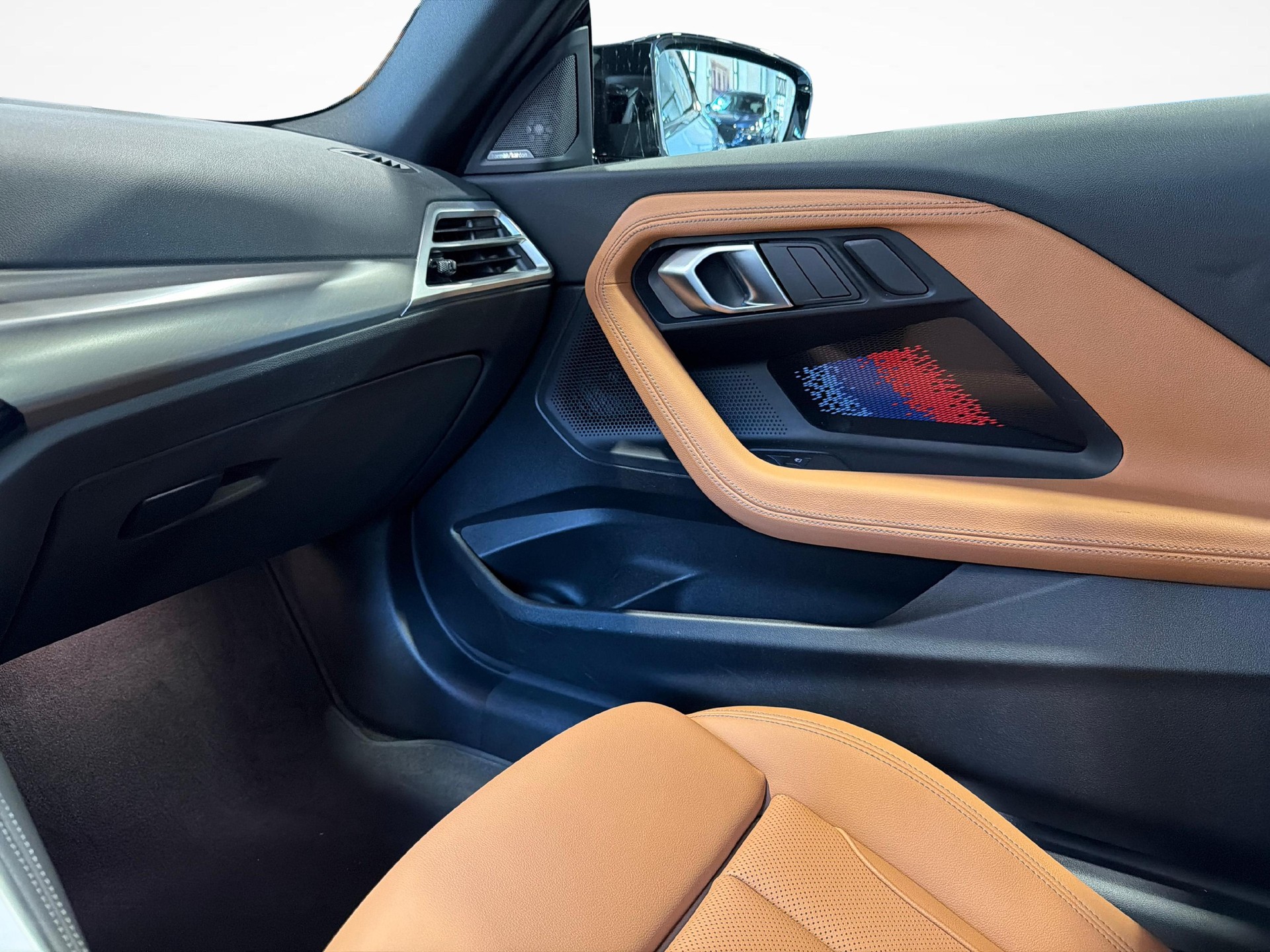 BMW M240i xDrive Coupé-image-17