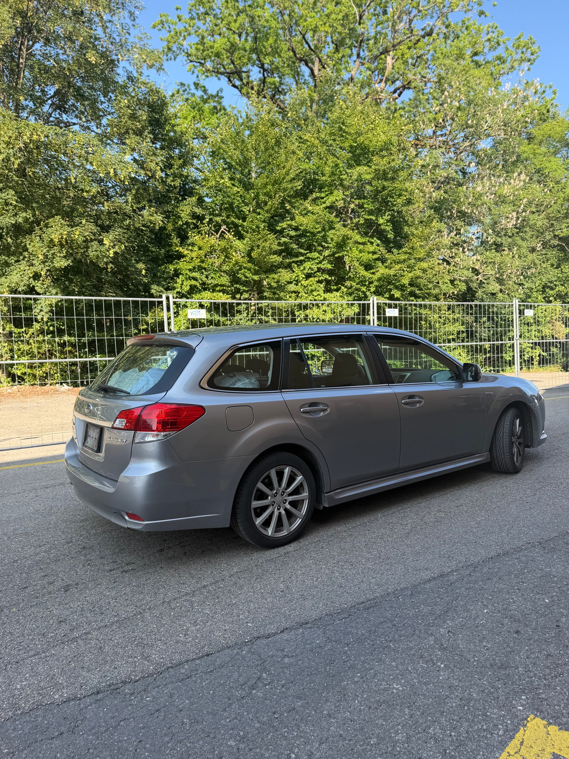 SUBARU Legacy 2.5i Swiss AWD Lineartronic-image-4