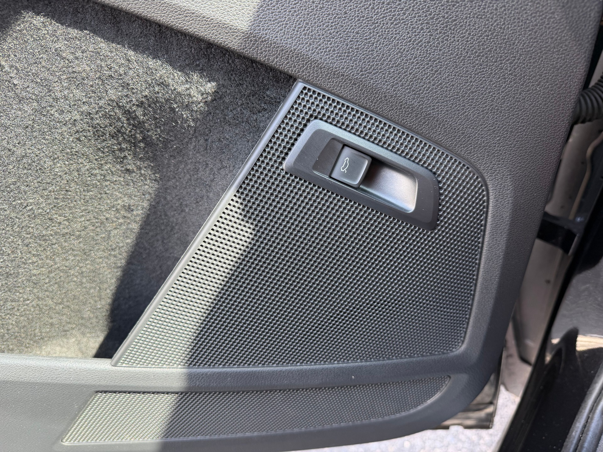 SKODA Kodiaq 2.0 TSI 4x4 SportLine-image-16