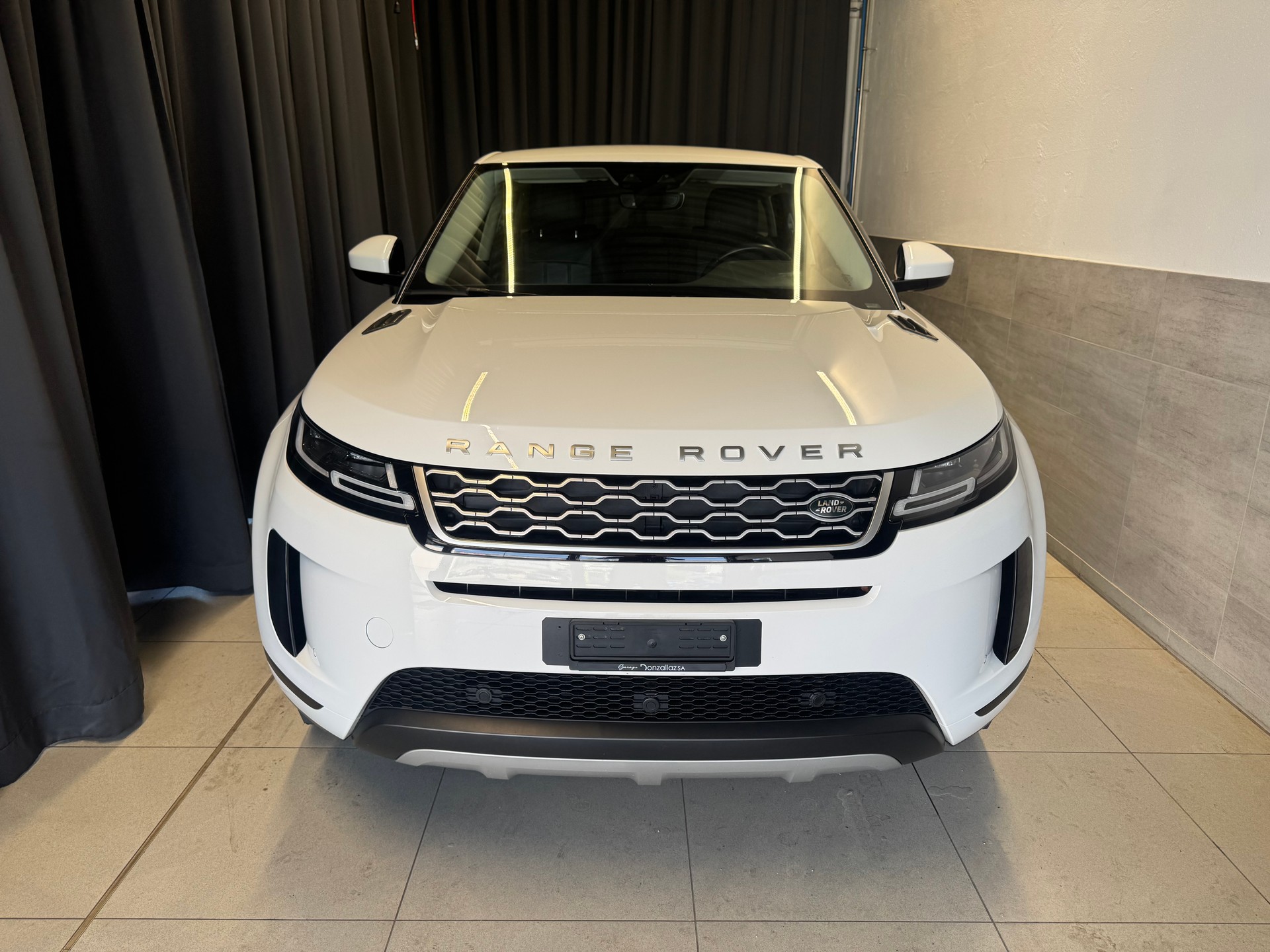LAND ROVER Range Rover Evoque 2.0 TD4 Pure AT9(32)