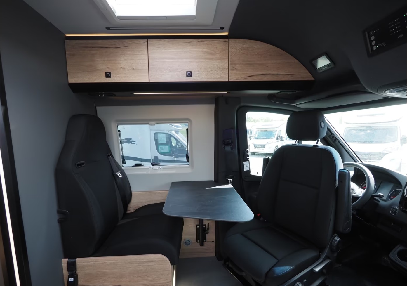 PÖSSL Roadstar XT 4x4 - max. 3.5t (normaler Führerausweis)-image-2