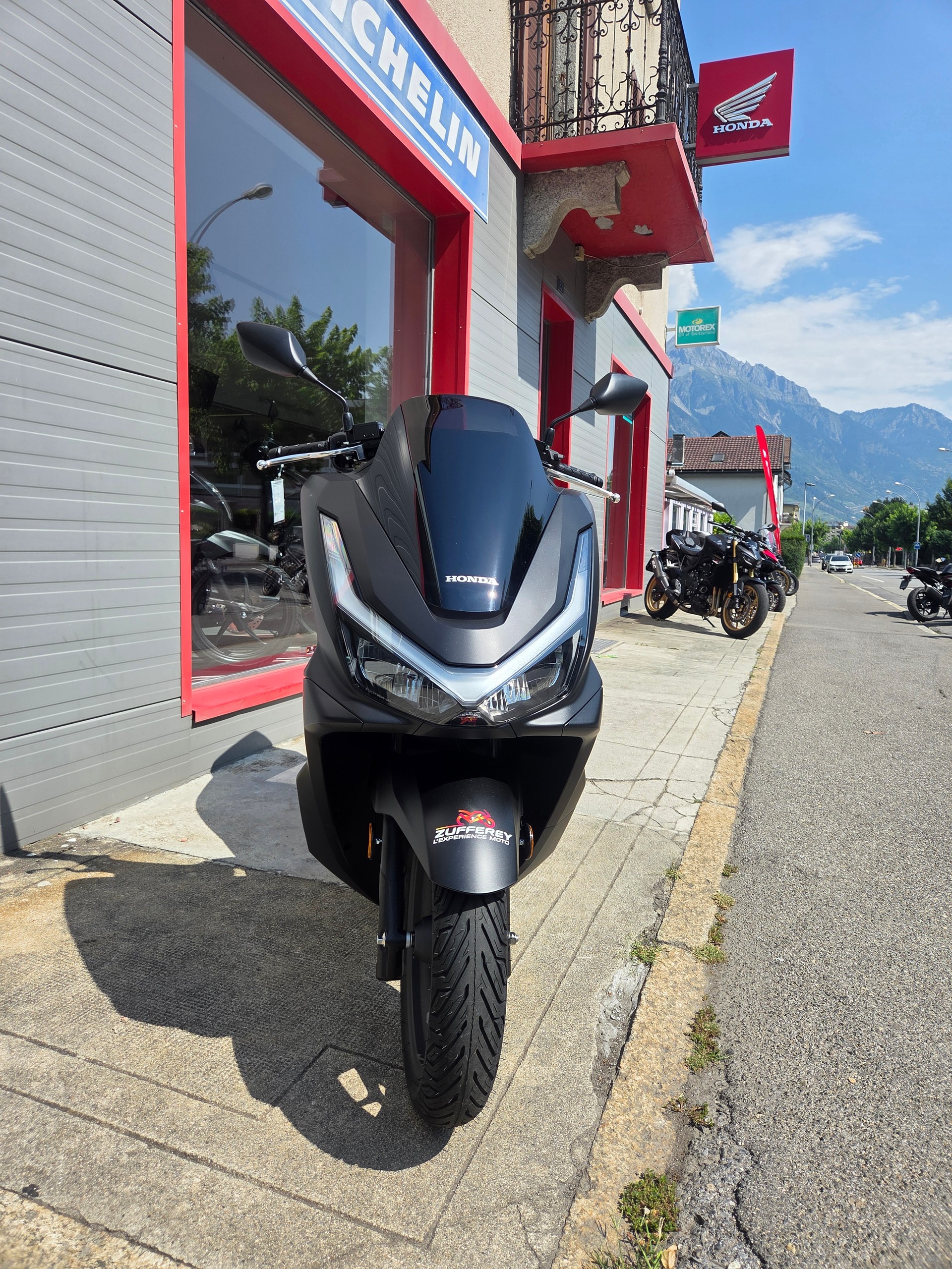 HONDA PCX 125 DX TFT. connectivity-image-0