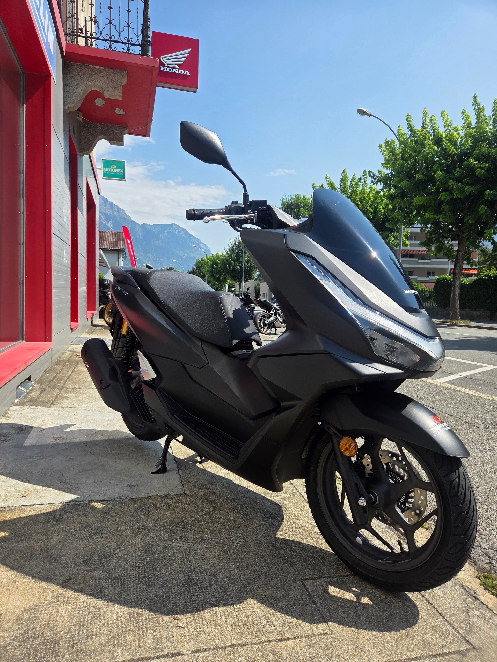 HONDA PCX 125 DX TFT. connectivity-image-1