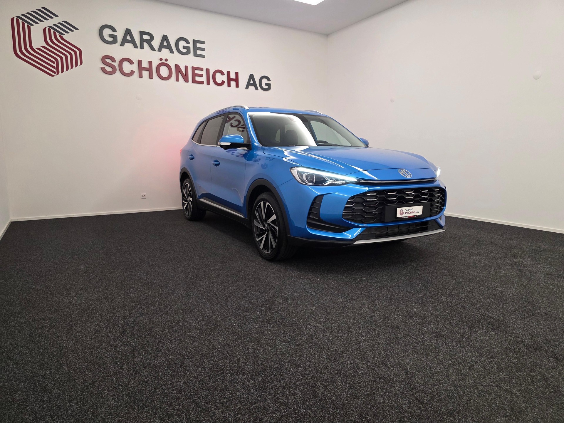 MG ZS 1.5 Hybrid+ Luxury-showroom-element-2