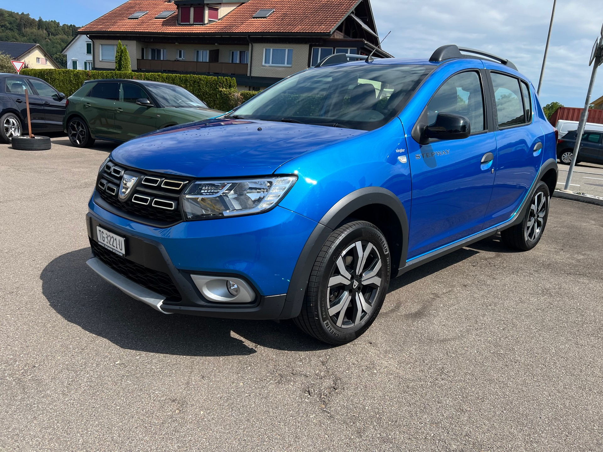DACIA Sandero TCe 90 Comfort Easy-R-showroom-element-1