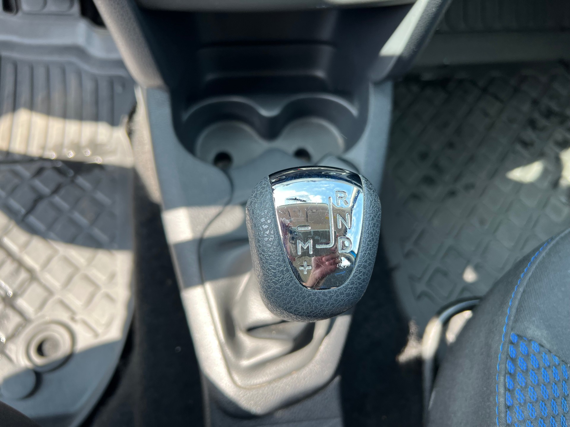 DACIA Sandero TCe 90 Comfort Easy-R-image-19