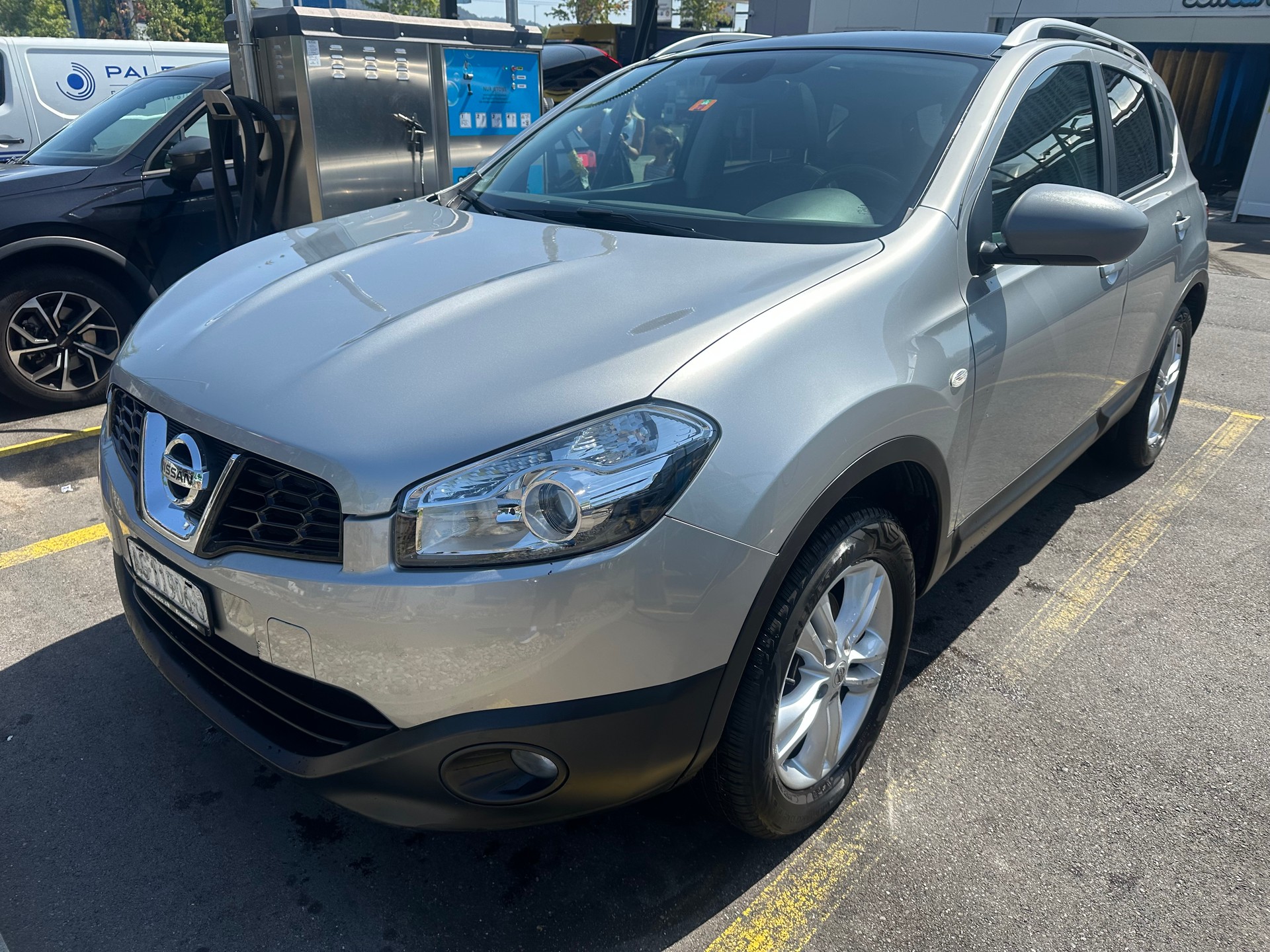 NISSAN Qashqai 2.0 tekna XTronic CVT