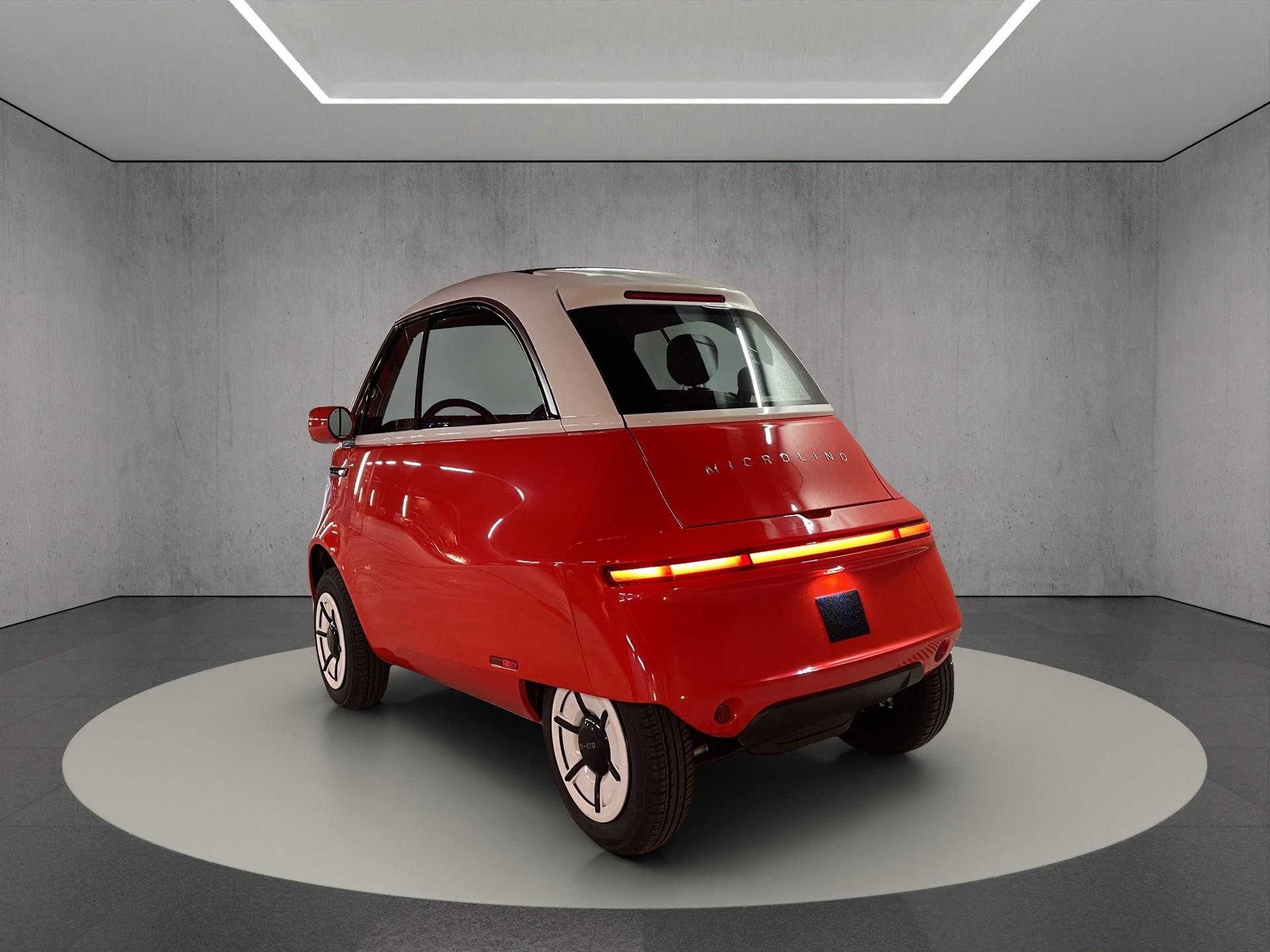 MICRO Microlino 15 kWh Long Range-showroom-element-1