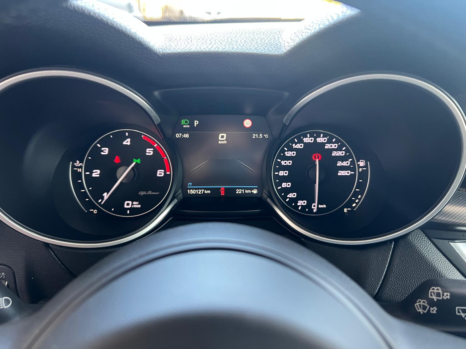 ALFA ROMEO Stelvio 2.2 JTDM Pack Veloce Q4-image-7