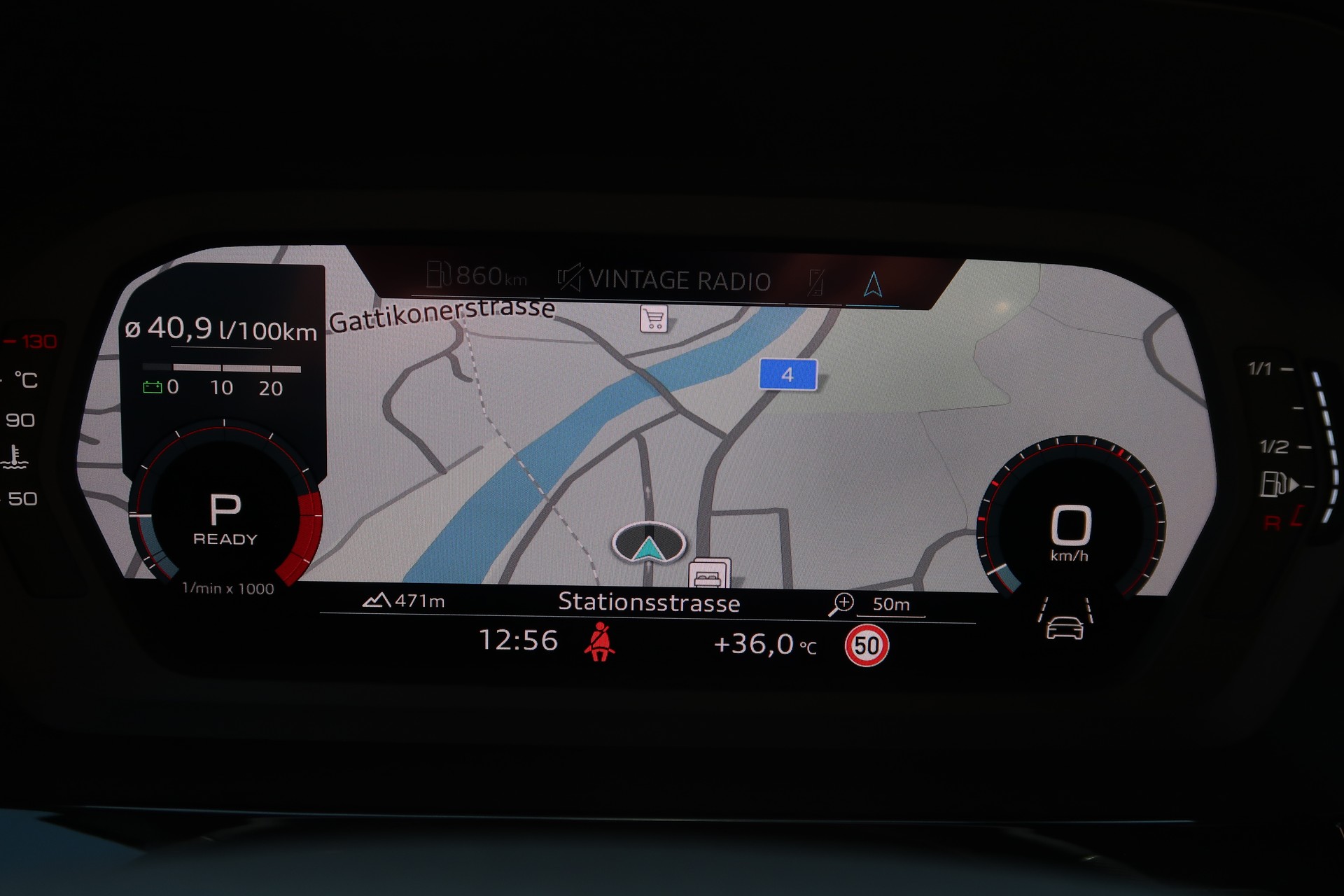 AUDI A3 Sportback 35 TFSI Attraction S-tronic-image-19