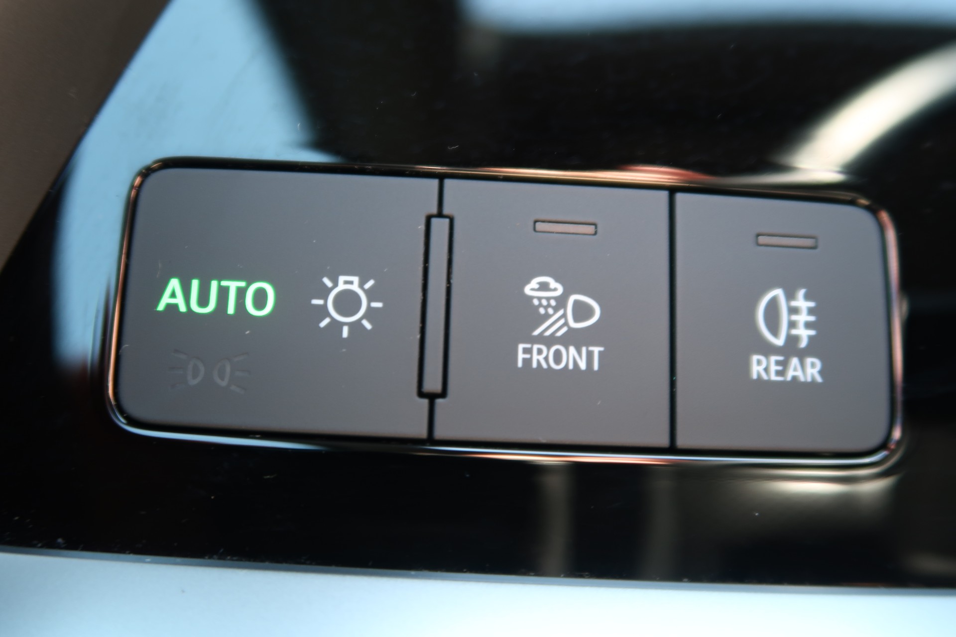 AUDI A3 Sportback 35 TFSI Attraction S-tronic-image-21