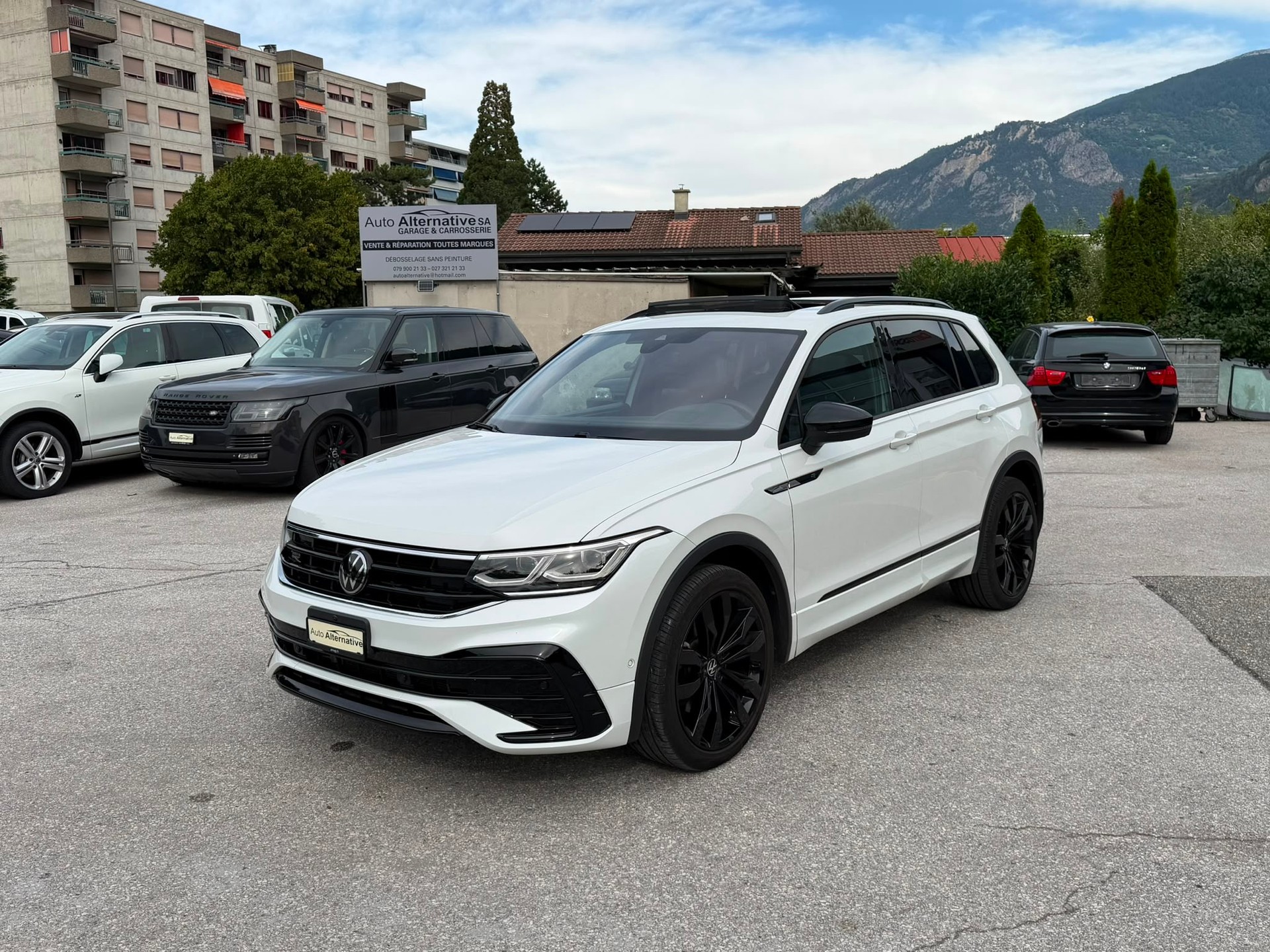 VW Tiguan 2.0 TDI SCR R-Line 4Motion DSG-image-5