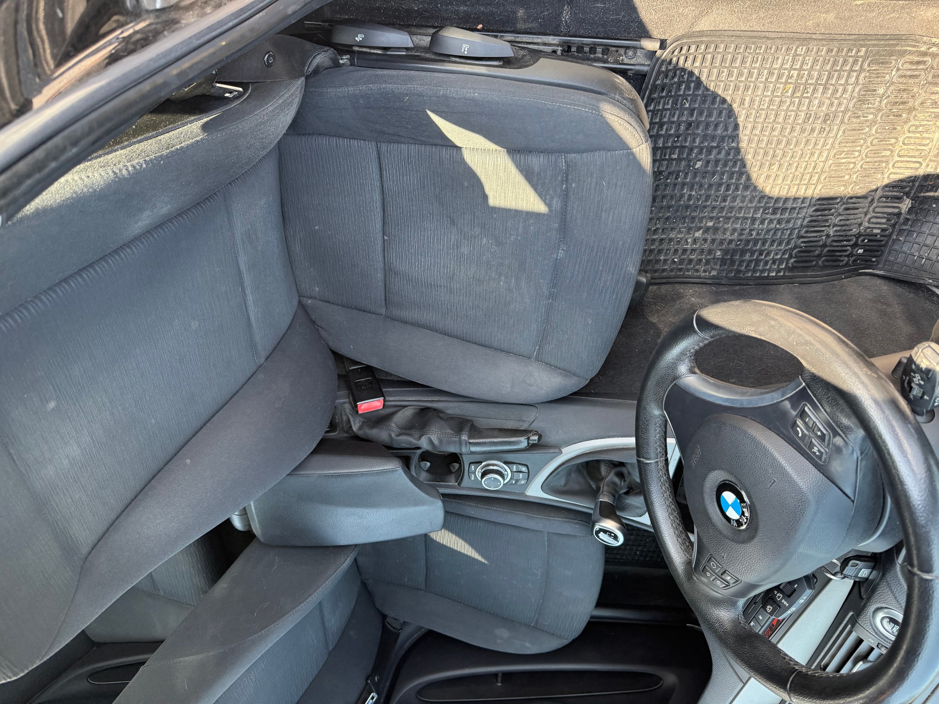 BMW 118d-image-8