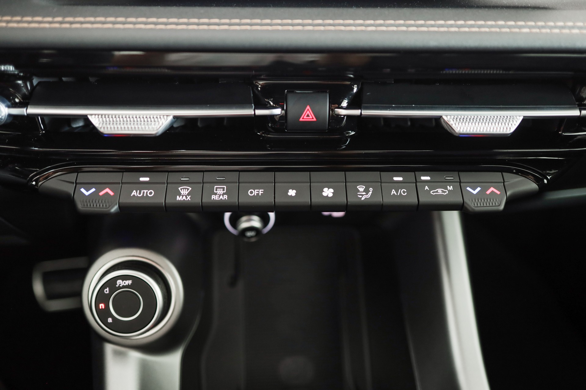ALFA ROMEO Tonale 1.5 48V Hybrid Sprint Griogio Vesuvio-image-13