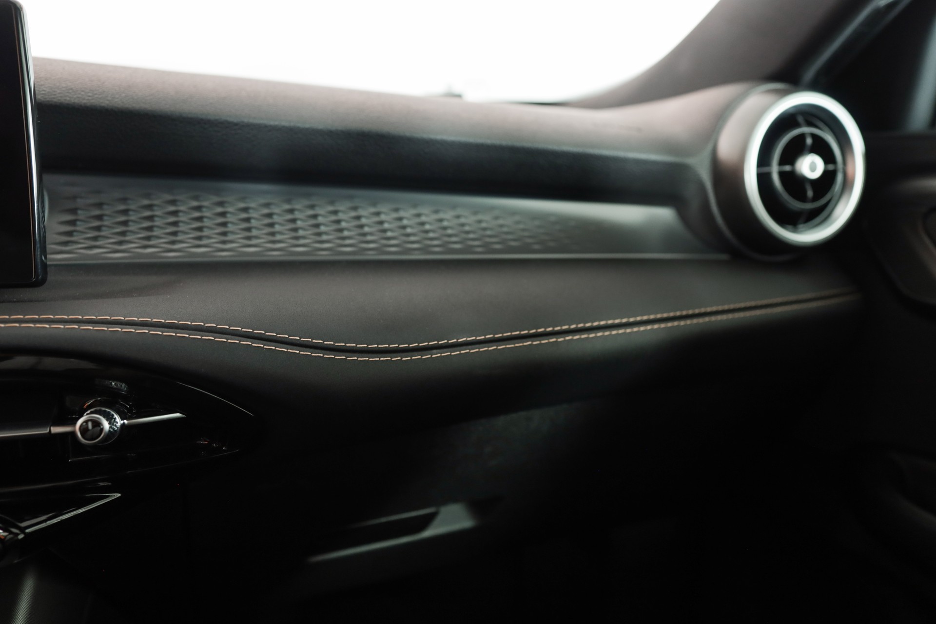 ALFA ROMEO Tonale 1.5 48V Hybrid Sprint Griogio Vesuvio-image-12