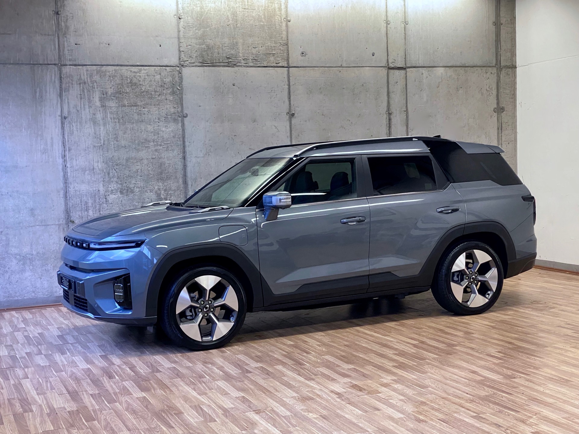 KGM-SsangYong Torres EVX*73 kWh*Swiss*Titanium*