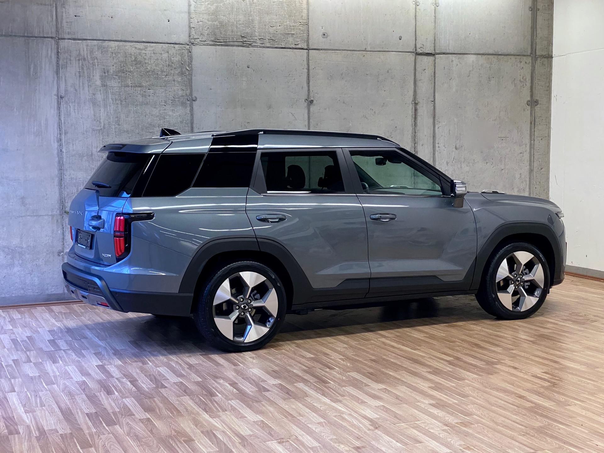 KGM-SsangYong Torres EVX*73 kWh*Swiss*Titanium*-showroom-element-2