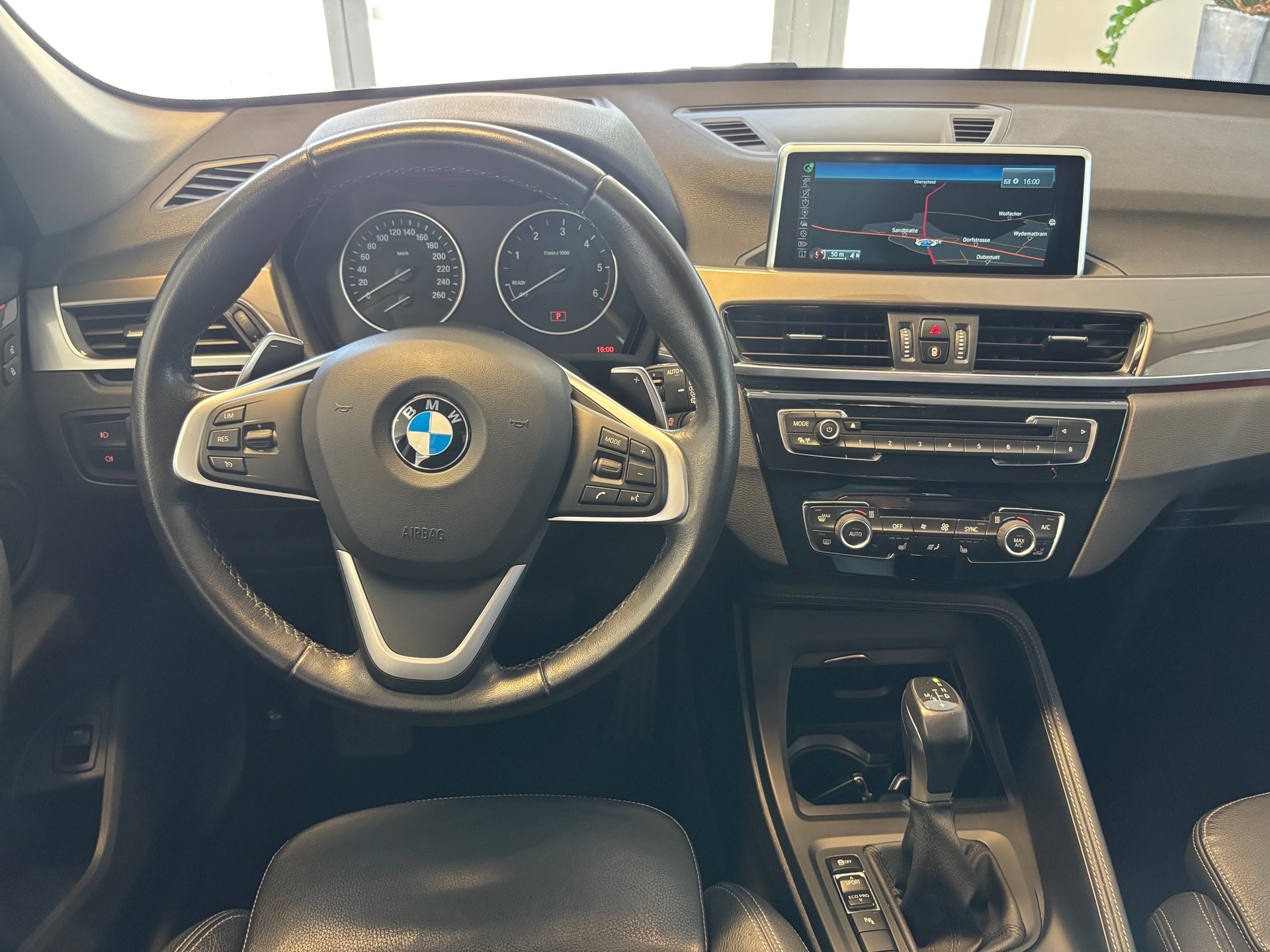 BMW X1 xDrive 20d xLine Steptronic-image-11