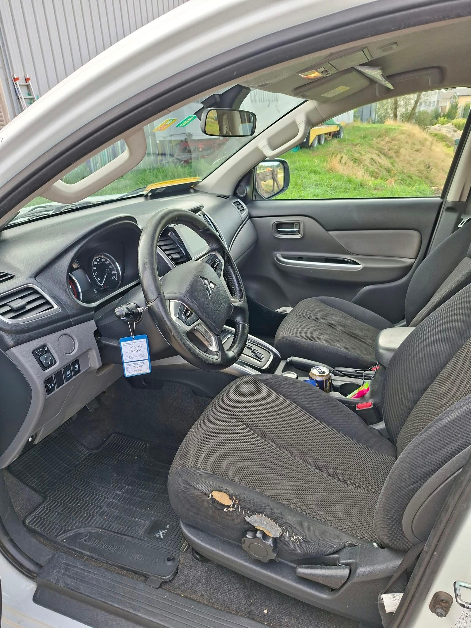 MITSUBISHI L 200 2.4 Style Double Cab A-image-4