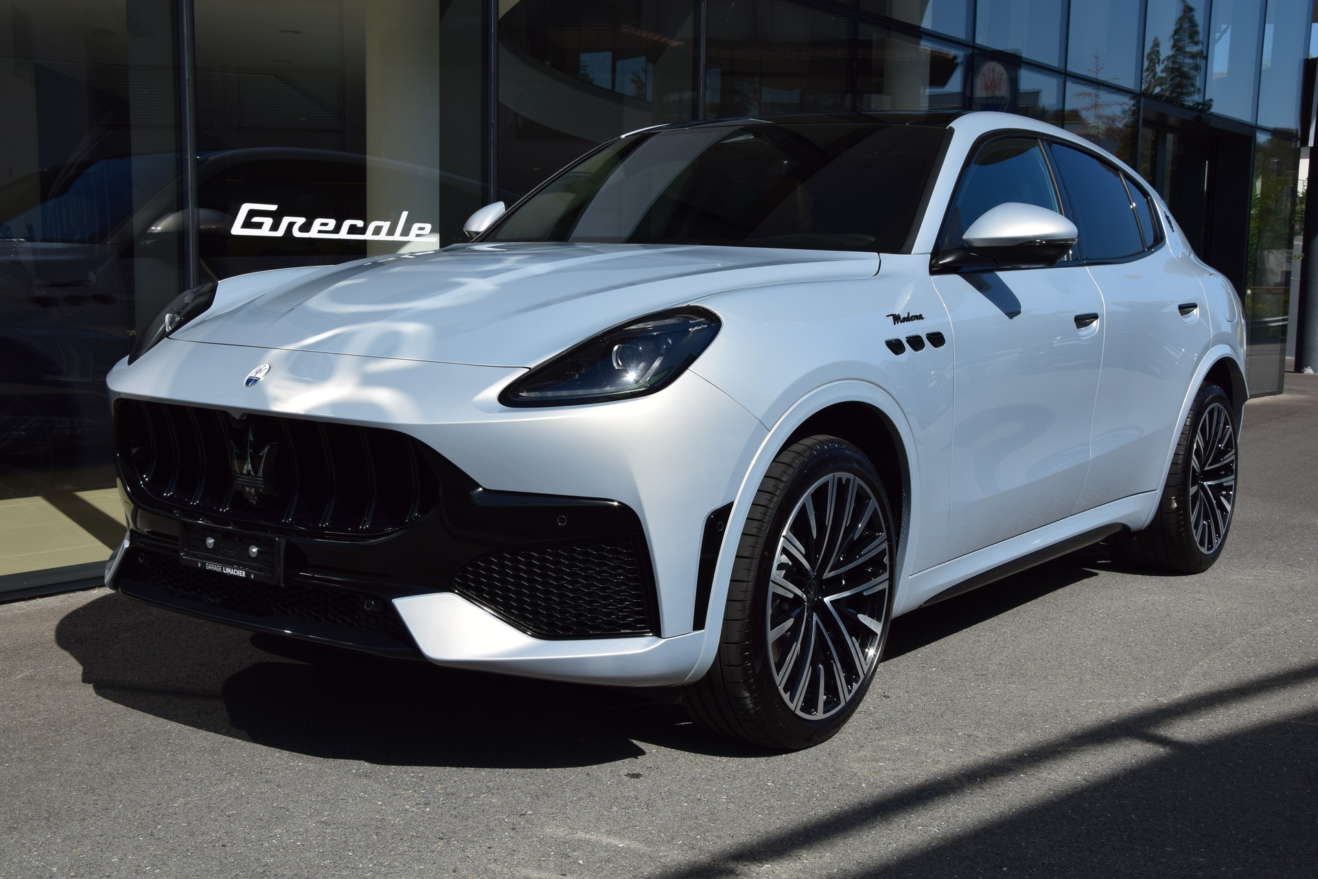 MASERATI Grecale 2.0 MHEV Modena Automatica-showroom-element-1