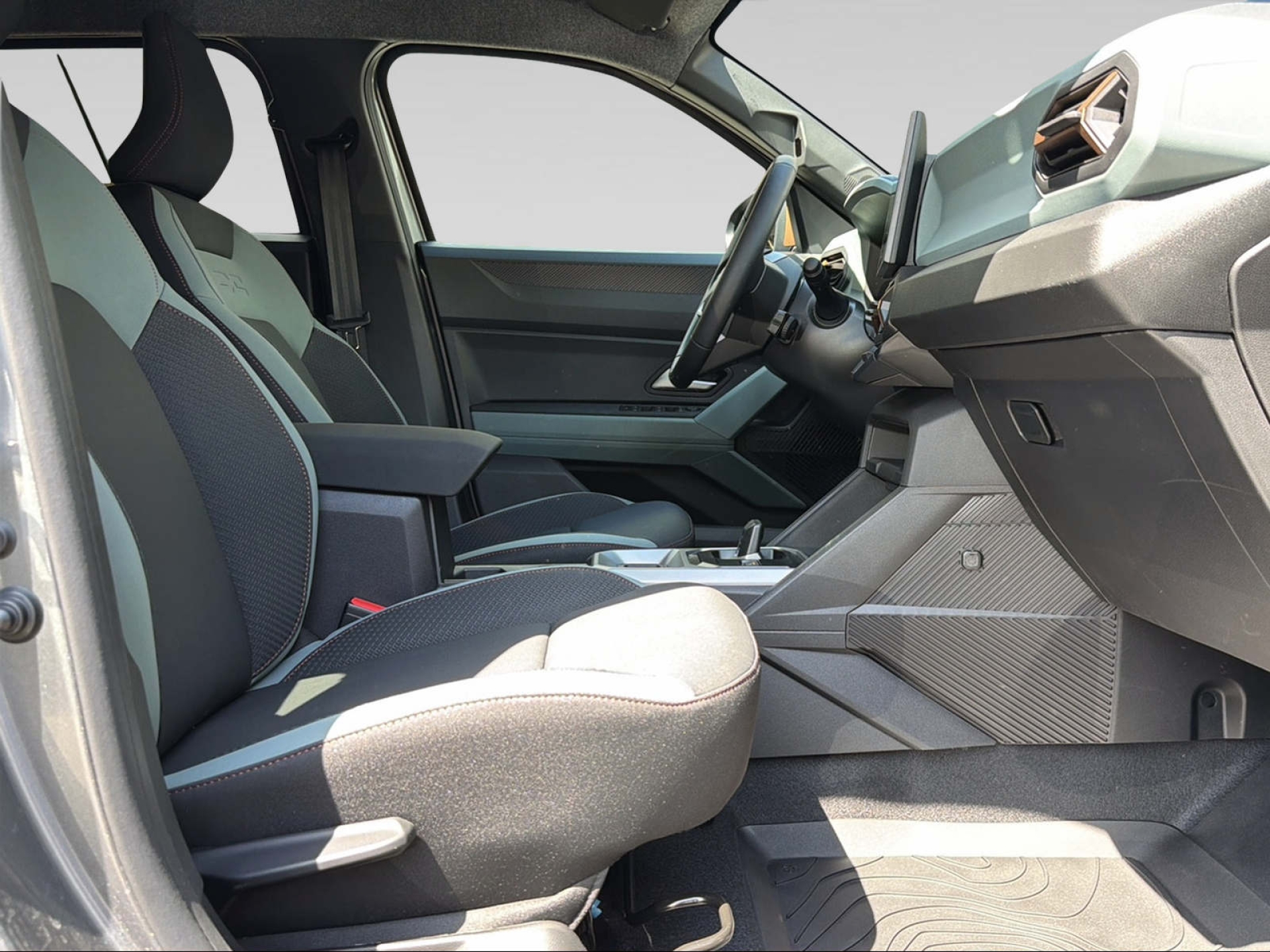 DACIA Duster-image-5