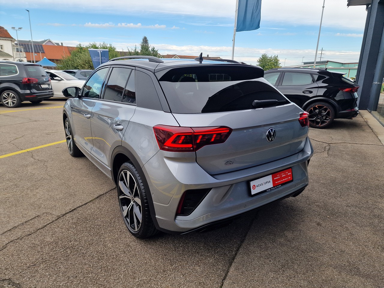 VW T-Roc 2.0 TSI R-Line DSG 4Motion-showroom-element-3