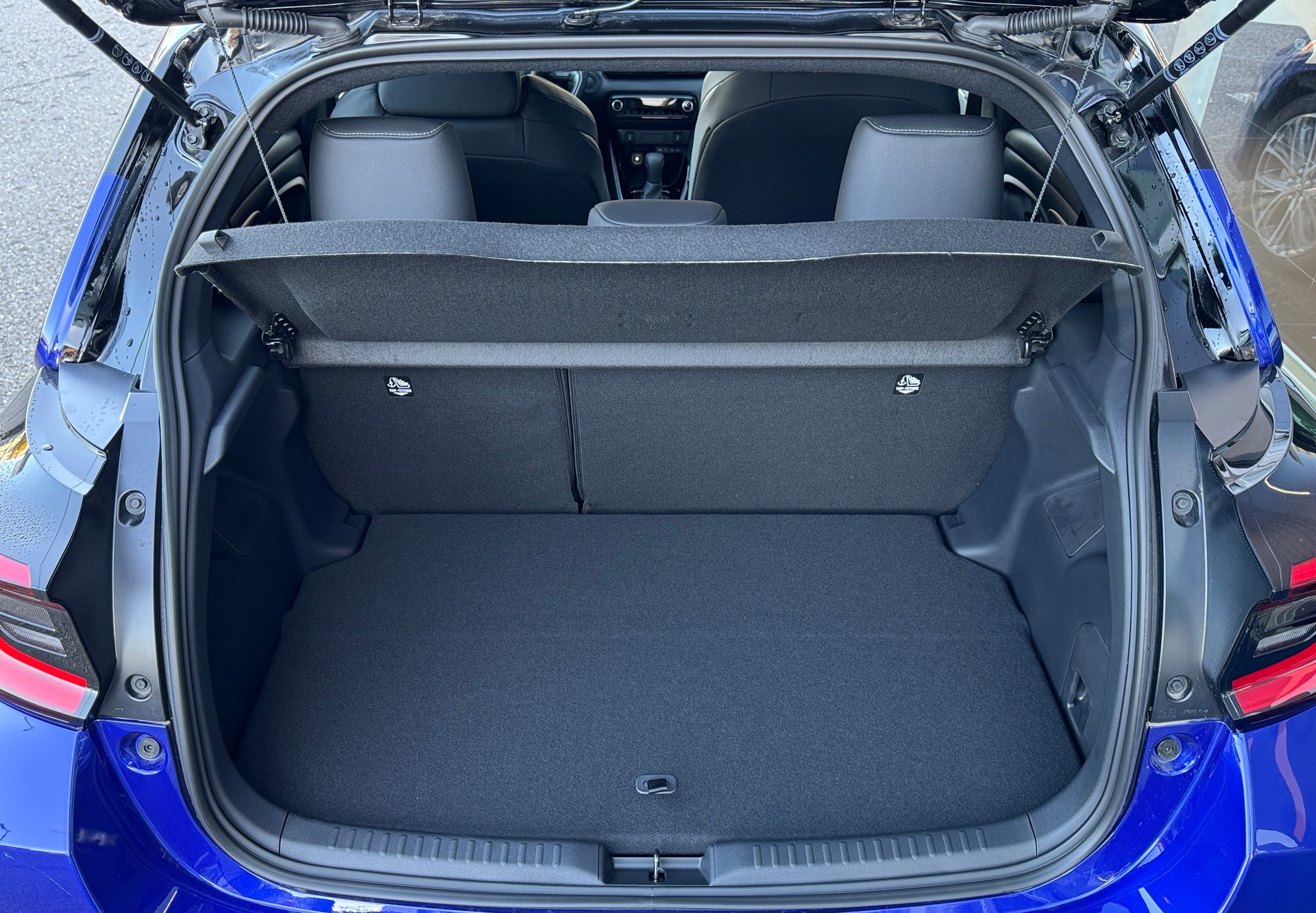 TOYOTA Yaris 1.5 Trend e-CVT-image-6