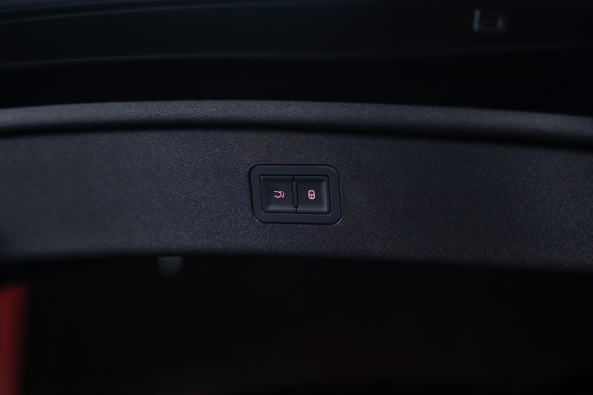BYD Sealion 7 91,3 kWh Excellence AWD / Panoramadach / Head-Up Display / 360° Kamera-image-45