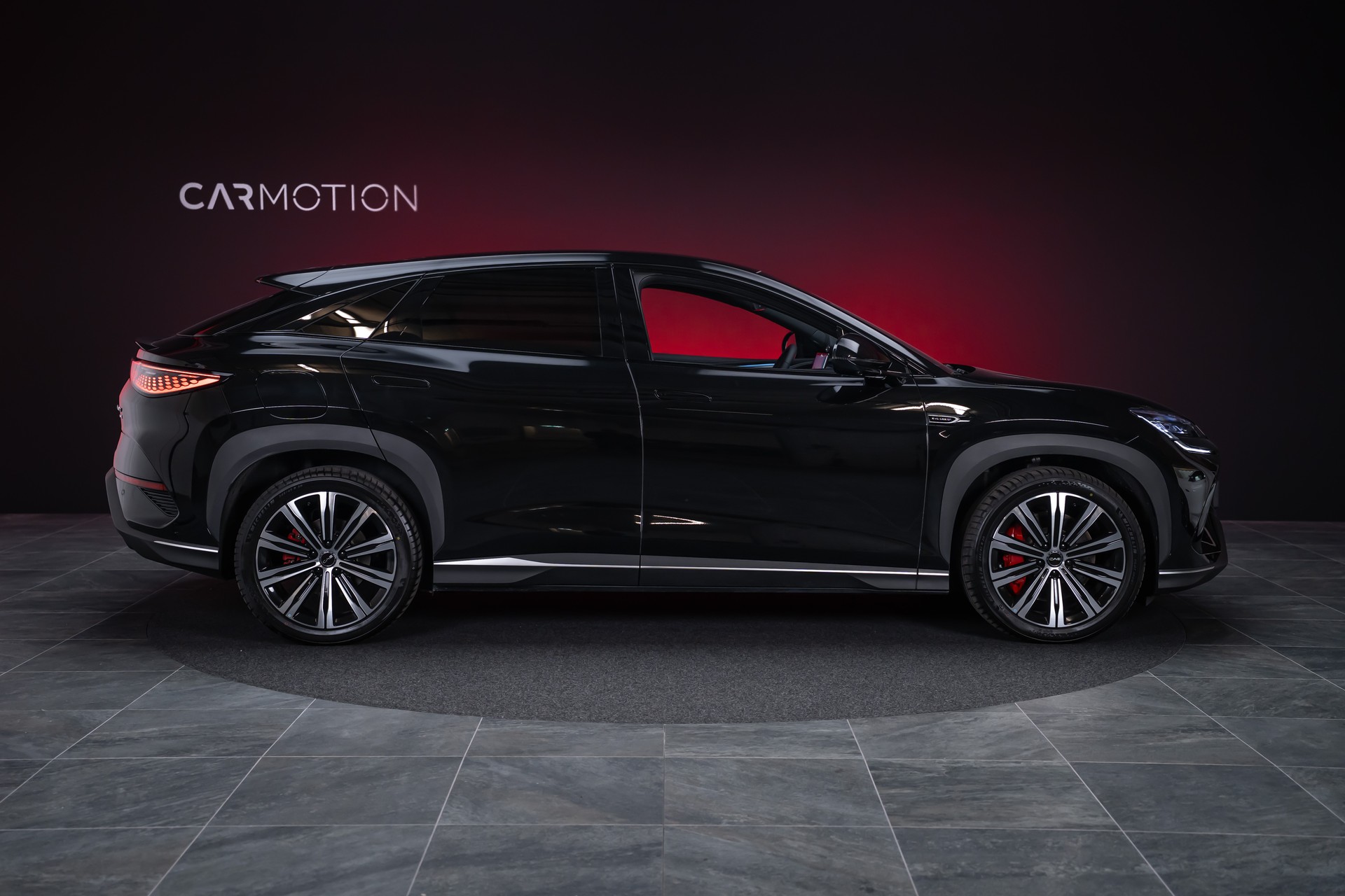BYD Sealion 7 91,3 kWh Excellence AWD / Panoramadach / Head-Up Display / 360° Kamera-showroom-element-3