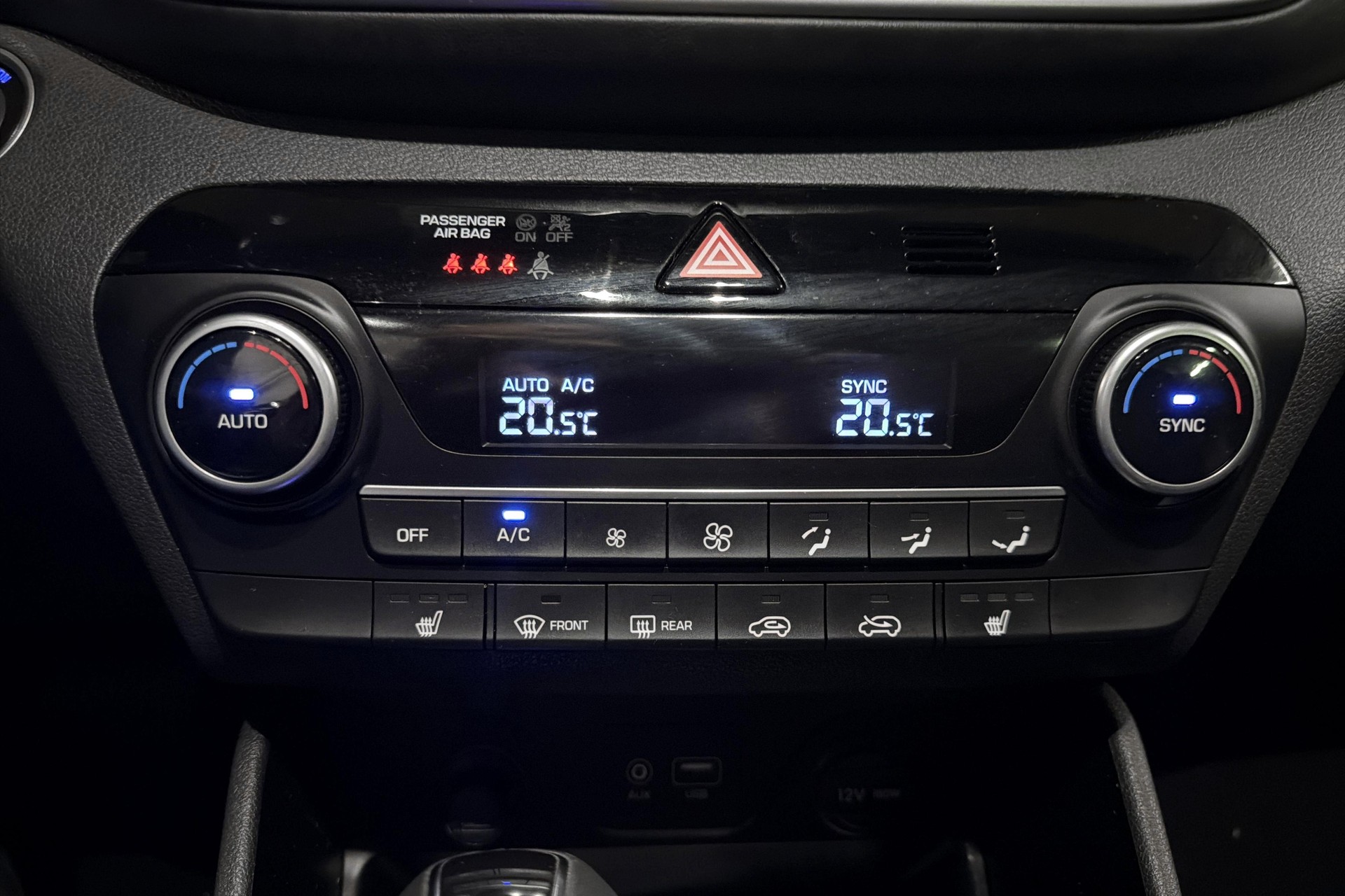 HYUNDAI Tucson 1.6 TGDI Premium + 4WD DCT-image-21