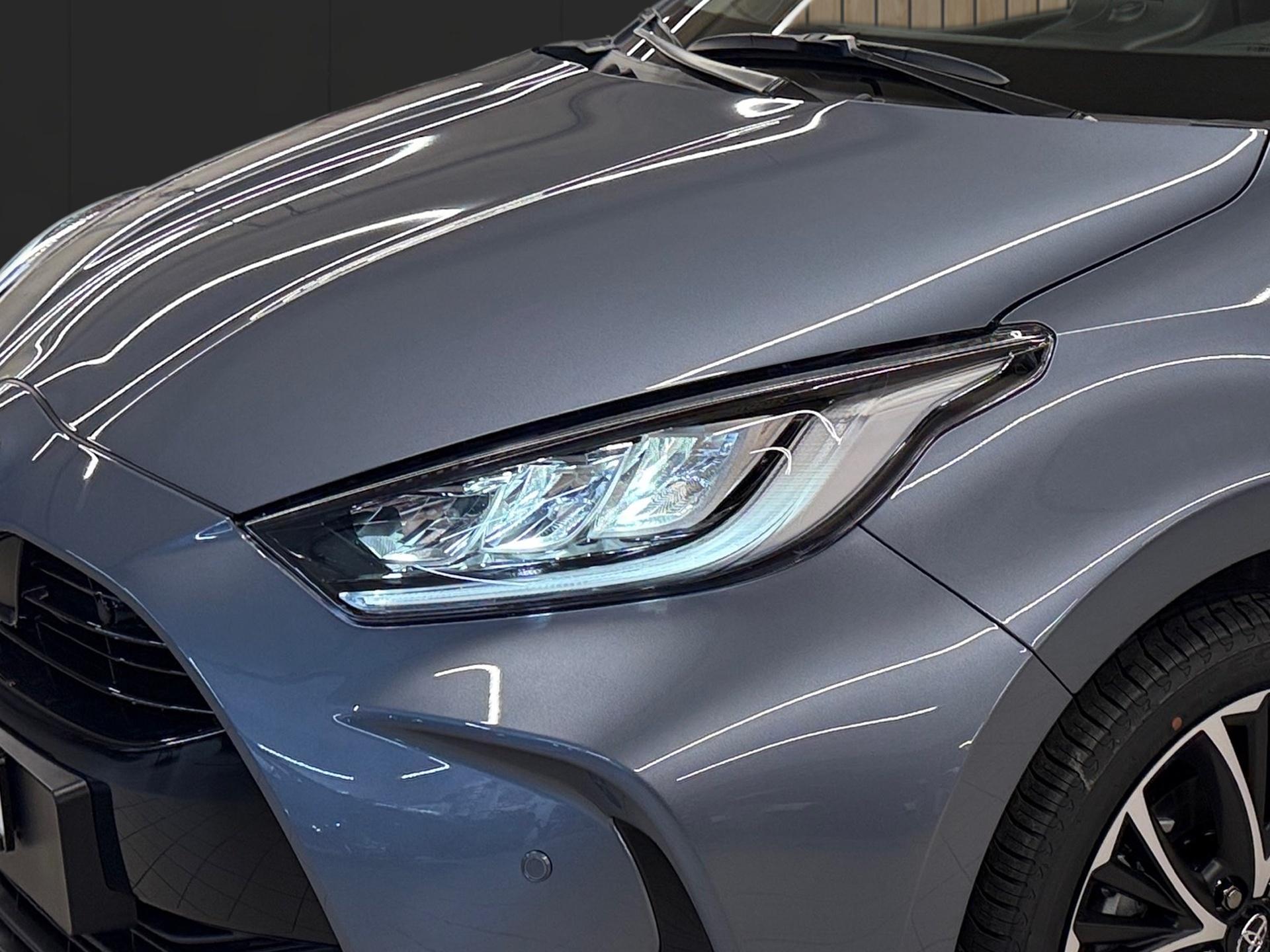 TOYOTA Yaris 1.5 Trend e-CVT-image-8