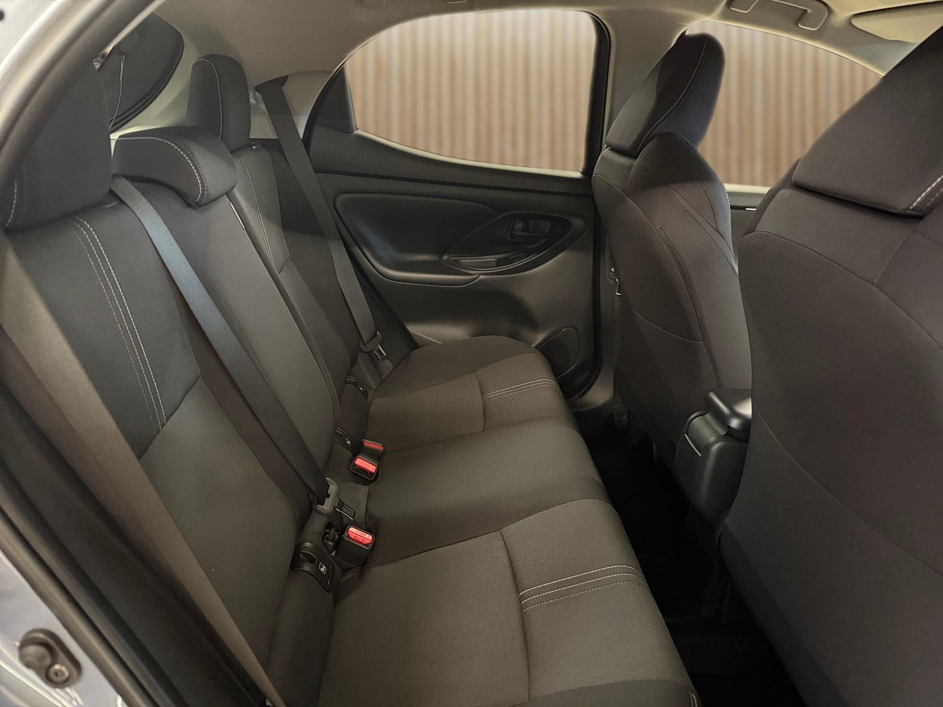TOYOTA Yaris 1.5 Trend e-CVT-image-13