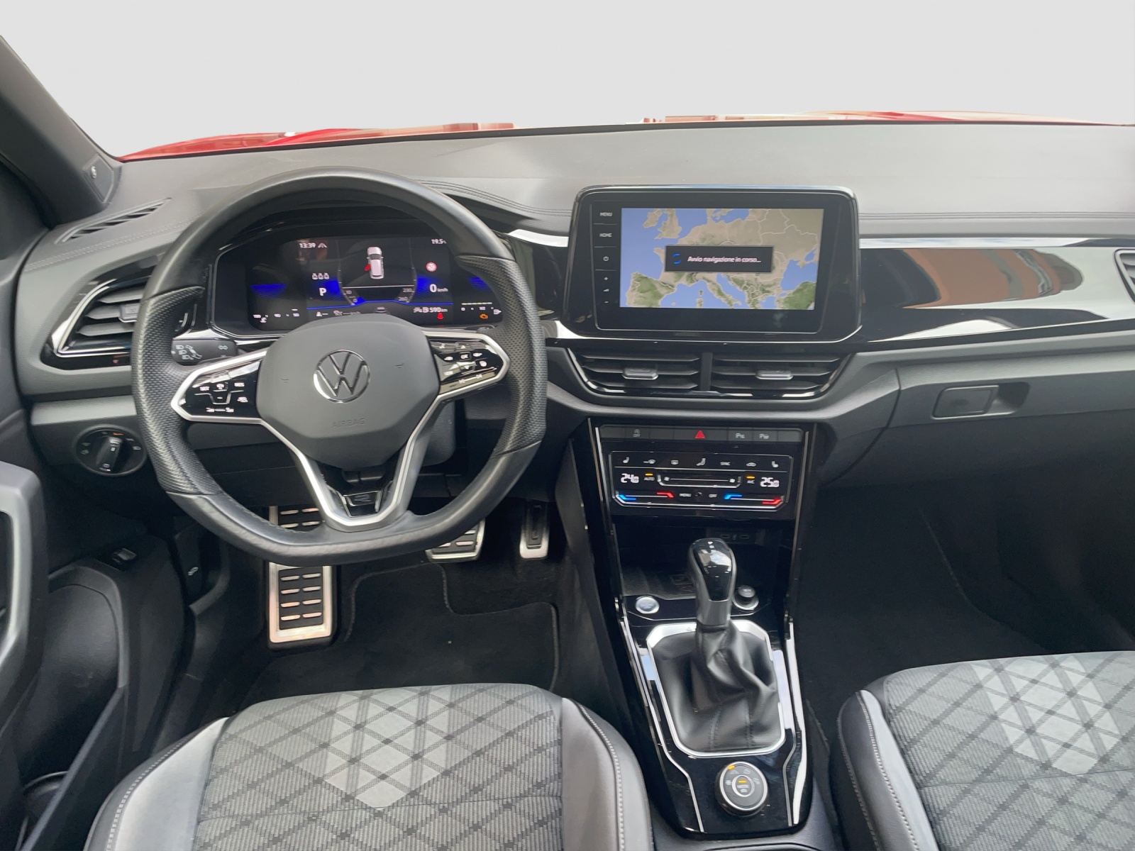 VW T-Roc 2.0 TDI SCR R-Line 4Motion DSG-image-8