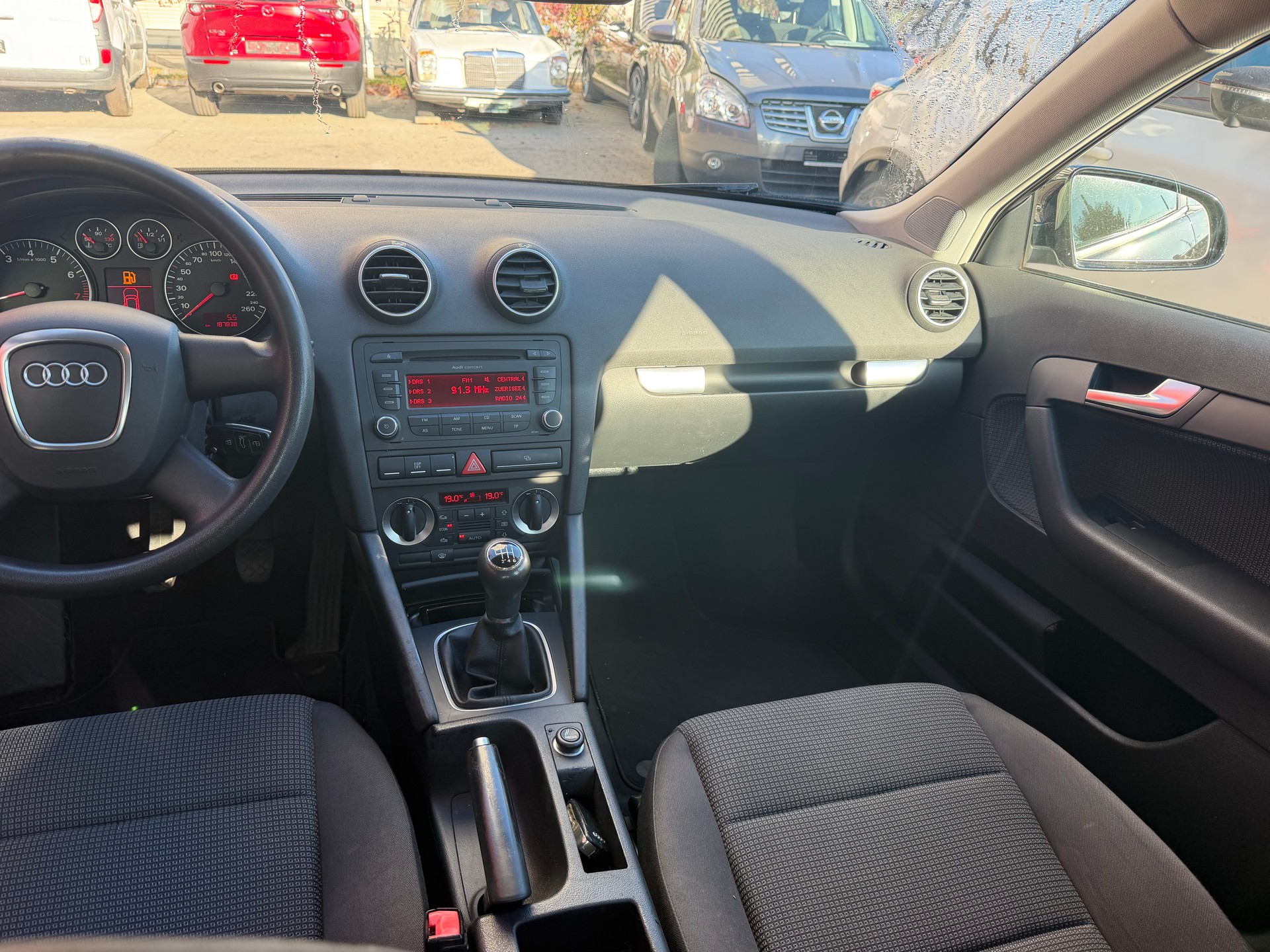 AUDI A3 Sportback 1.8 Turbo FSI Attraction-image-9