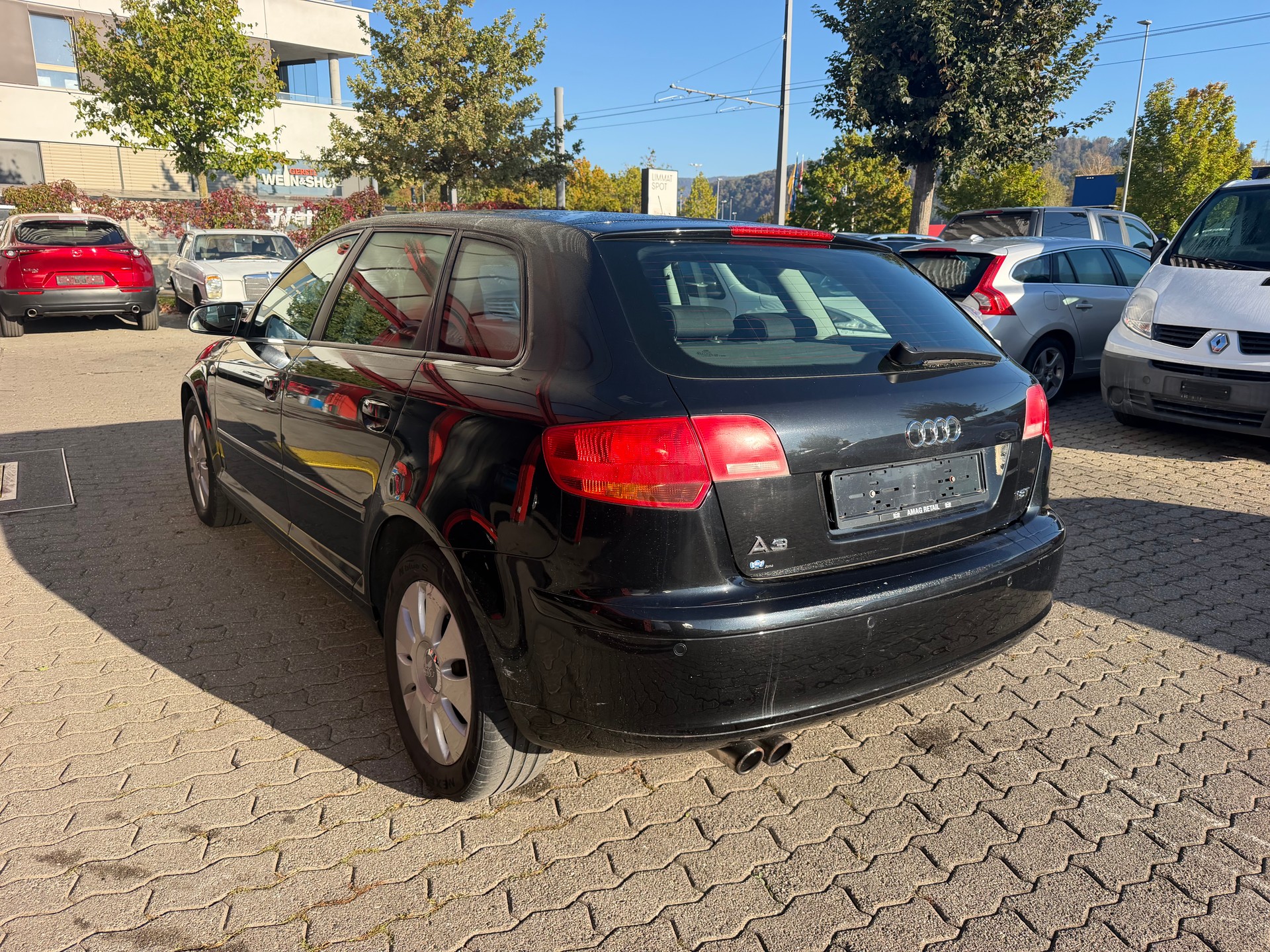 AUDI A3 Sportback 1.8 Turbo FSI Attraction-image-4